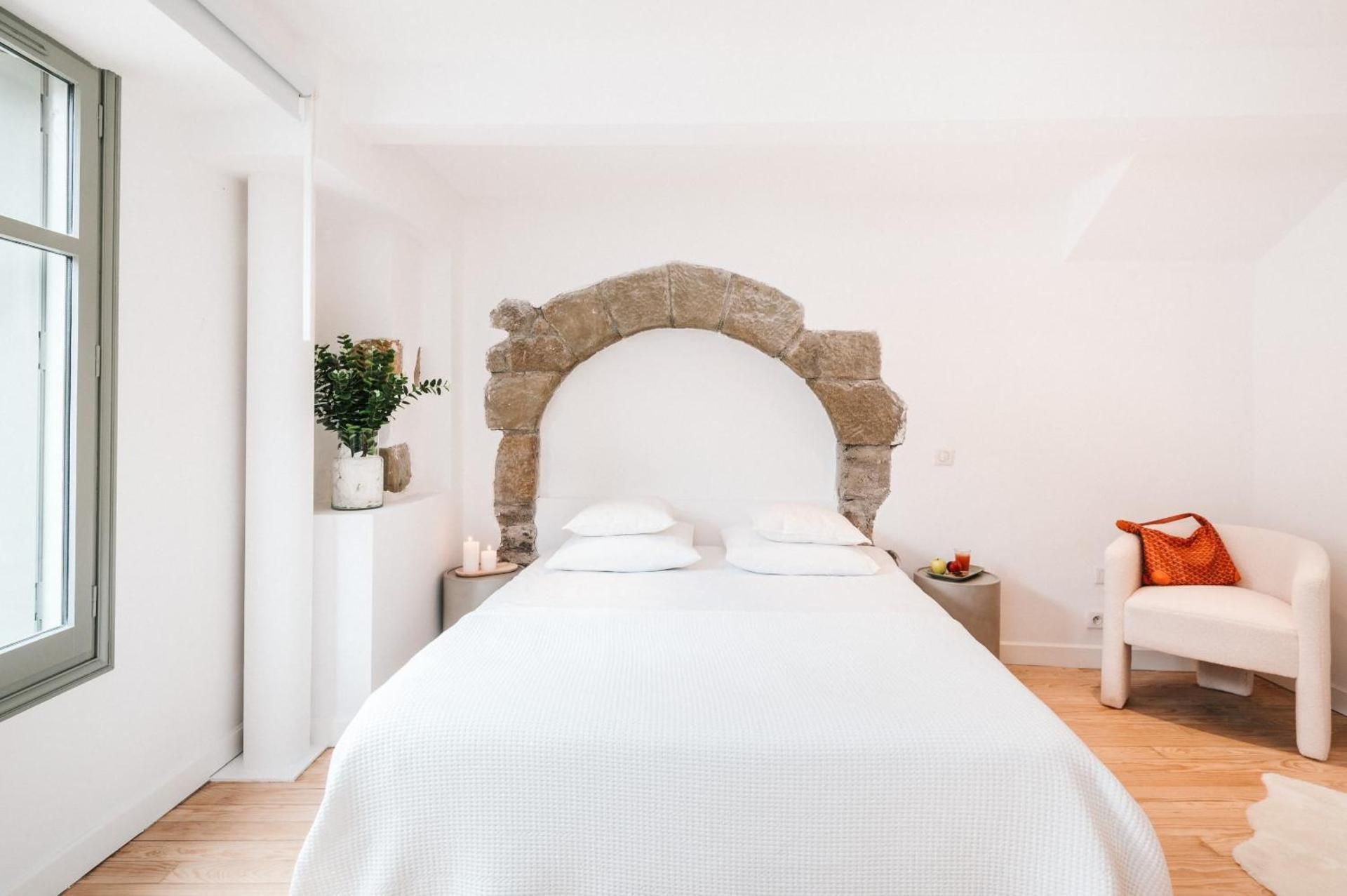 La Demeure de la Cité by Jean Bacou Superior Double Room 2