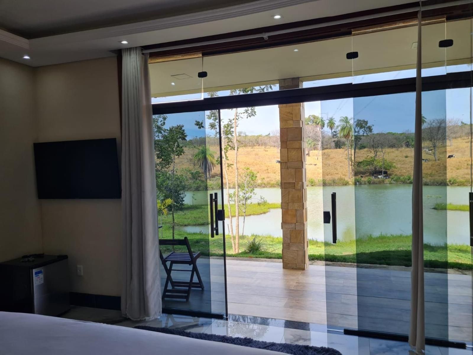 Suite with Lake View