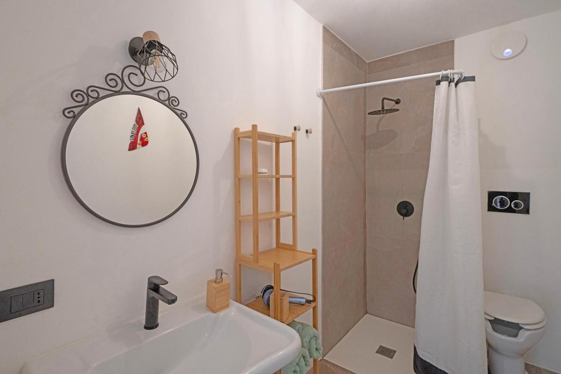 Queen Room - Disability Access