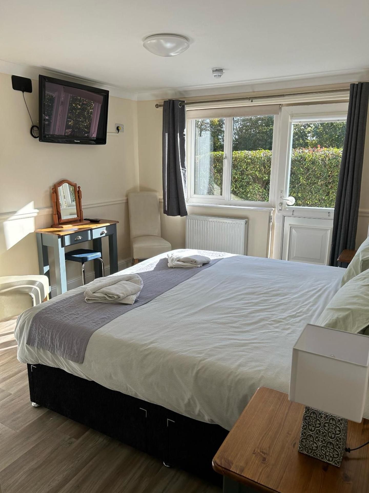 Halfway House Inn Country Lodge Standard Double Room 2