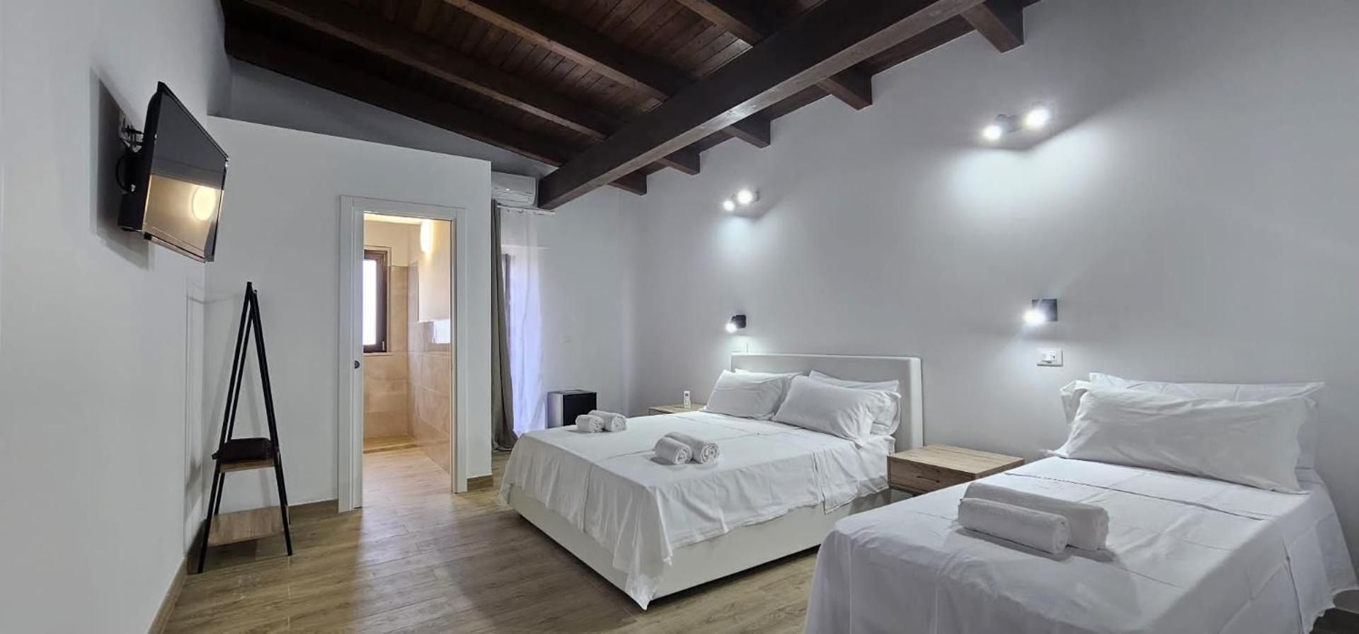 Quadruple Room with Balcony