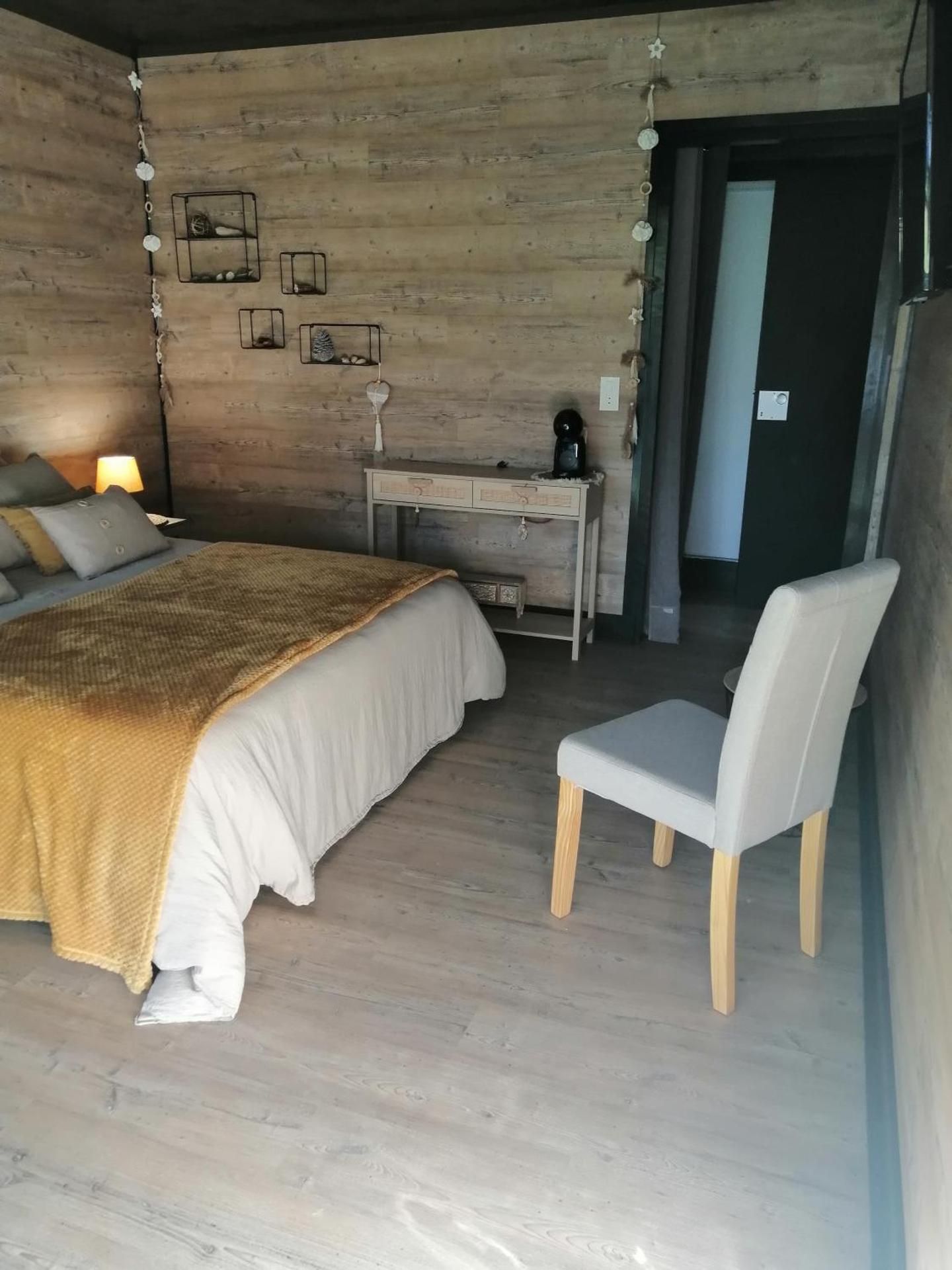 Suite with Garden View