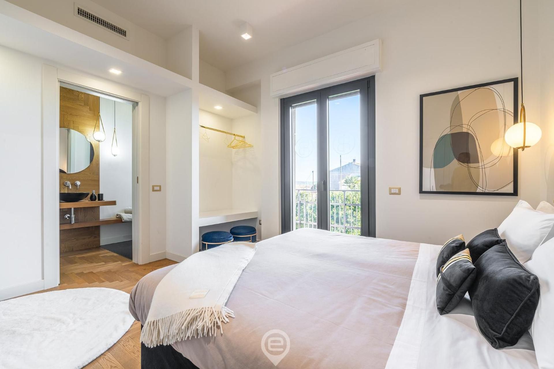 Deluxe Double or Twin Room with Balcony