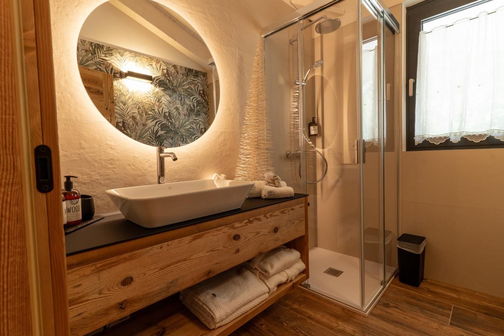 Double Room with Spa Bath