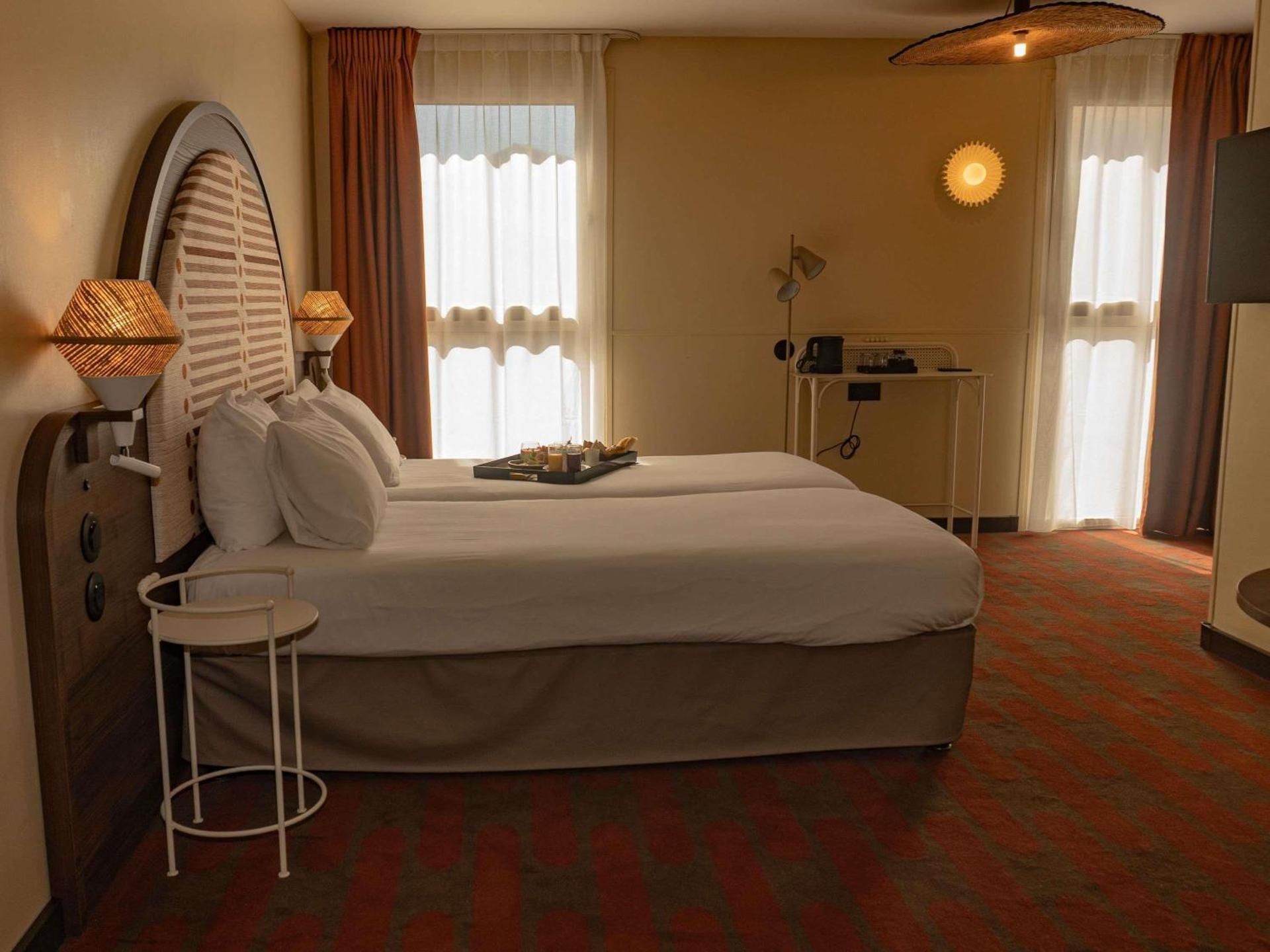 Classic Triple Room with Two Singel and One Sofa Bed