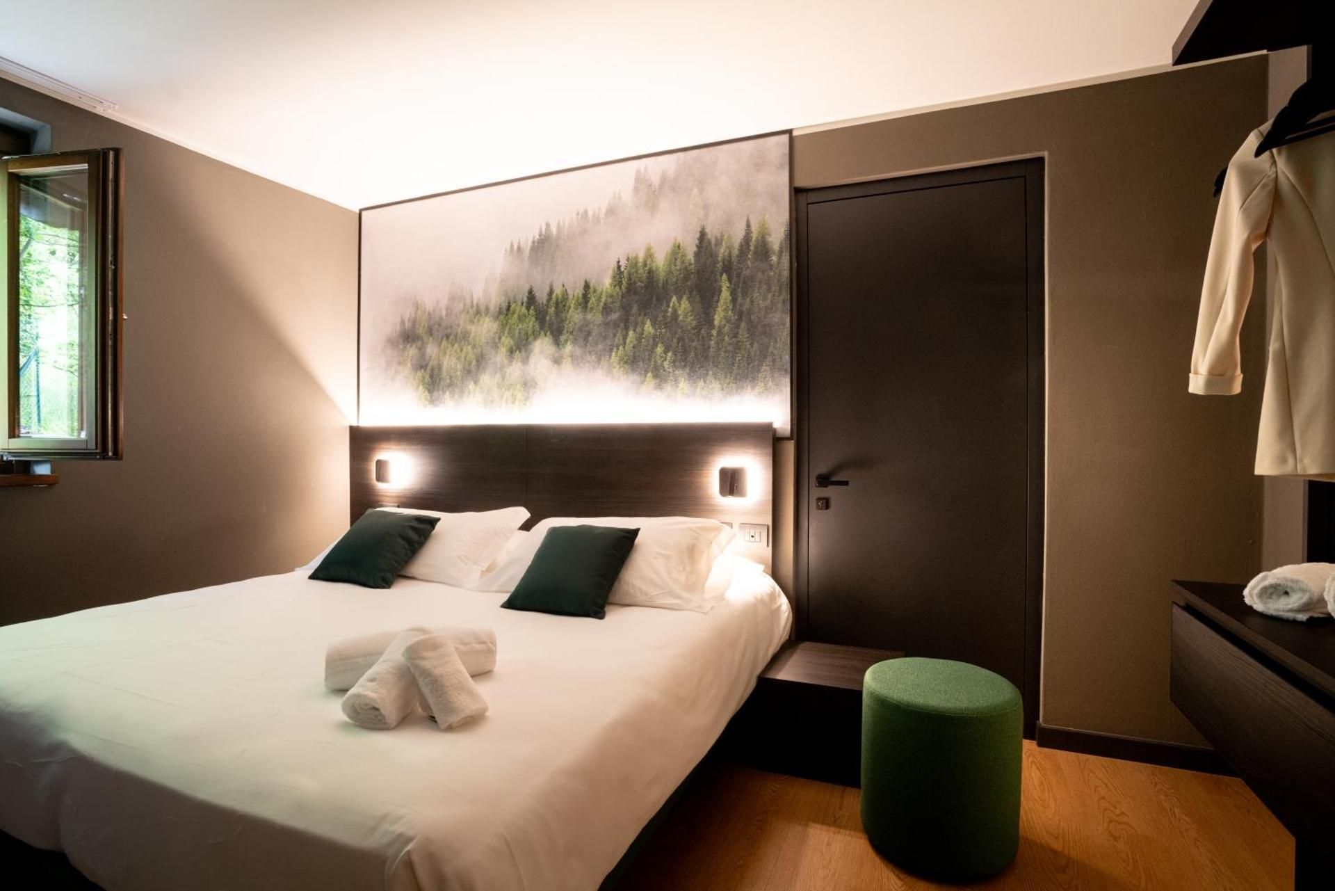One-Bedroom Standard Apartment
