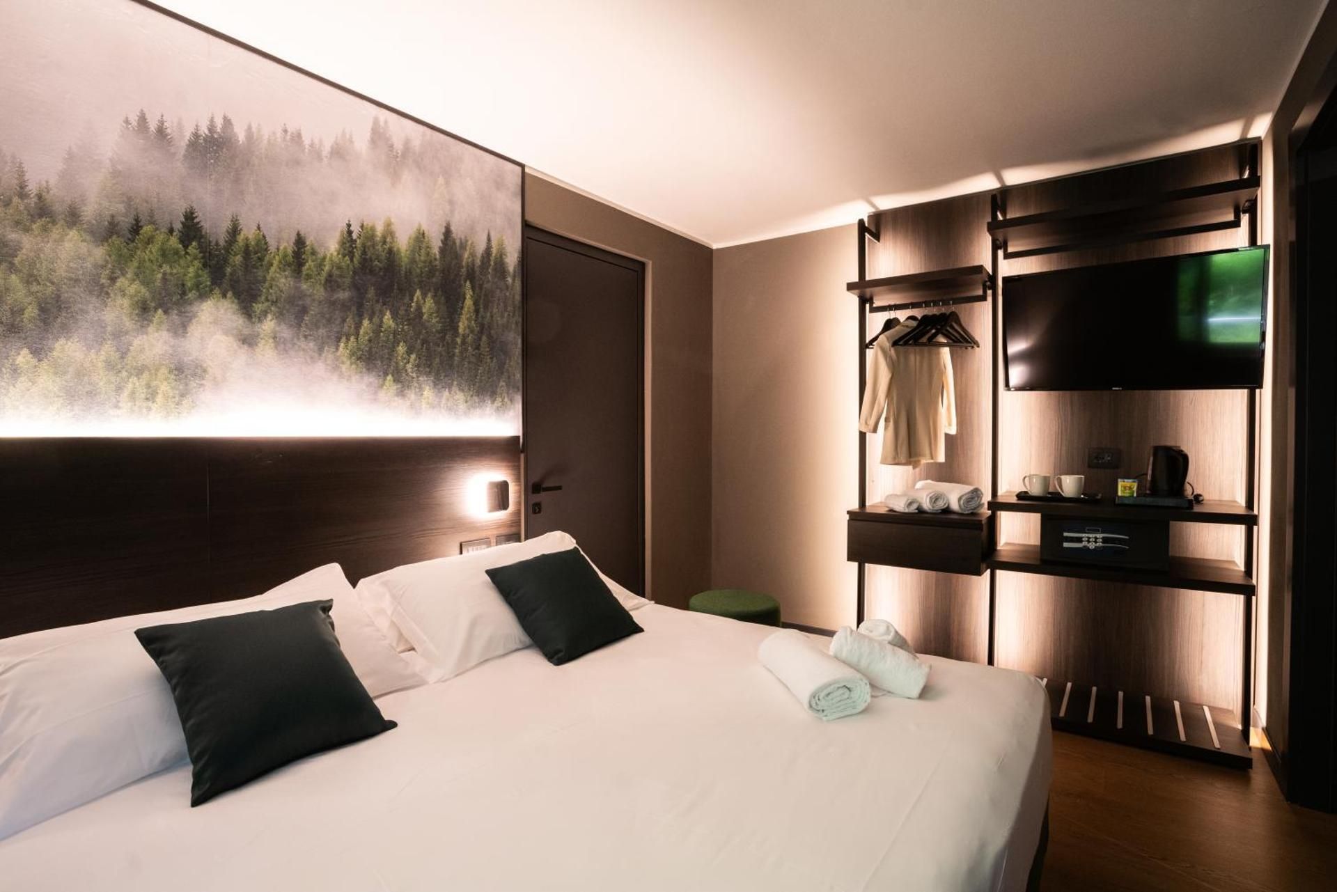One-Bedroom Standard Apartment
