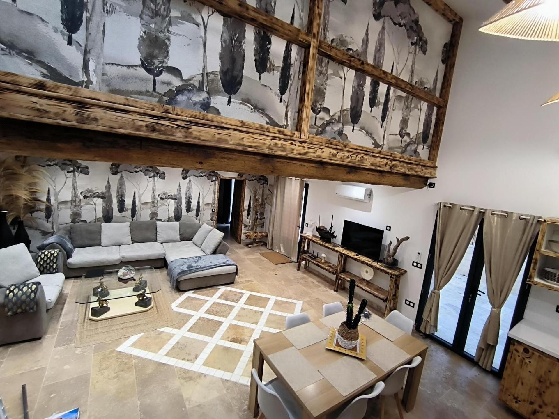 Deluxe Villa