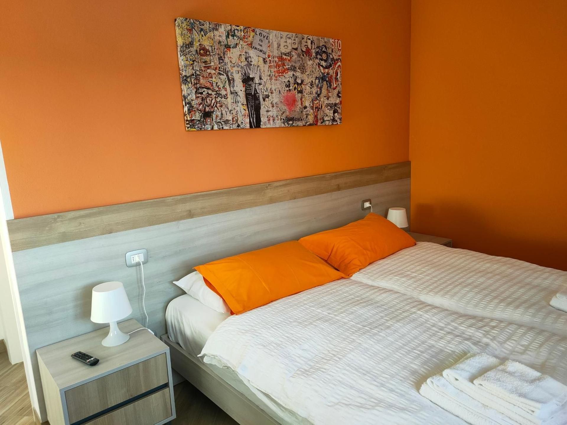 Large Double or Twin Room