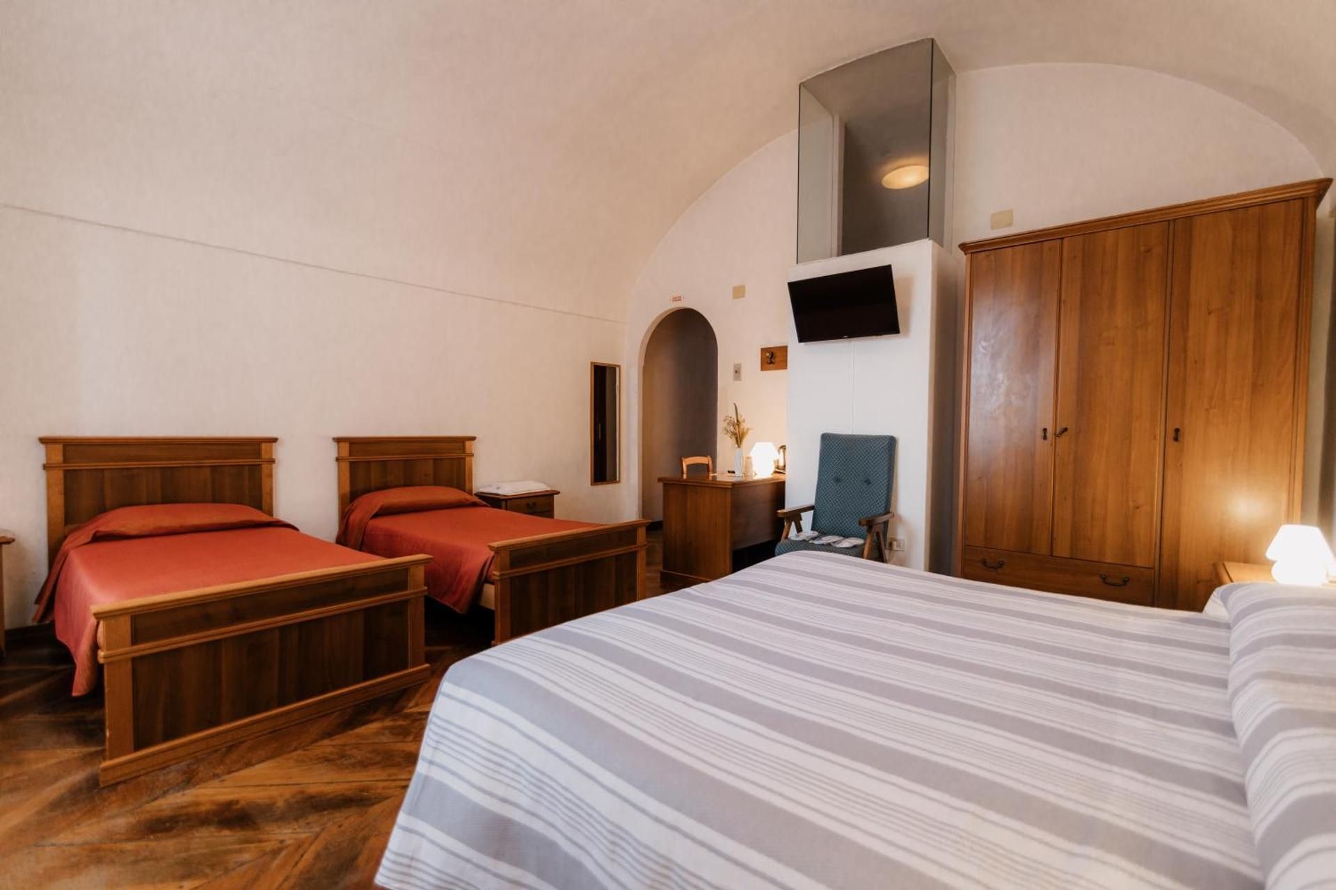 Classic Quadruple Room