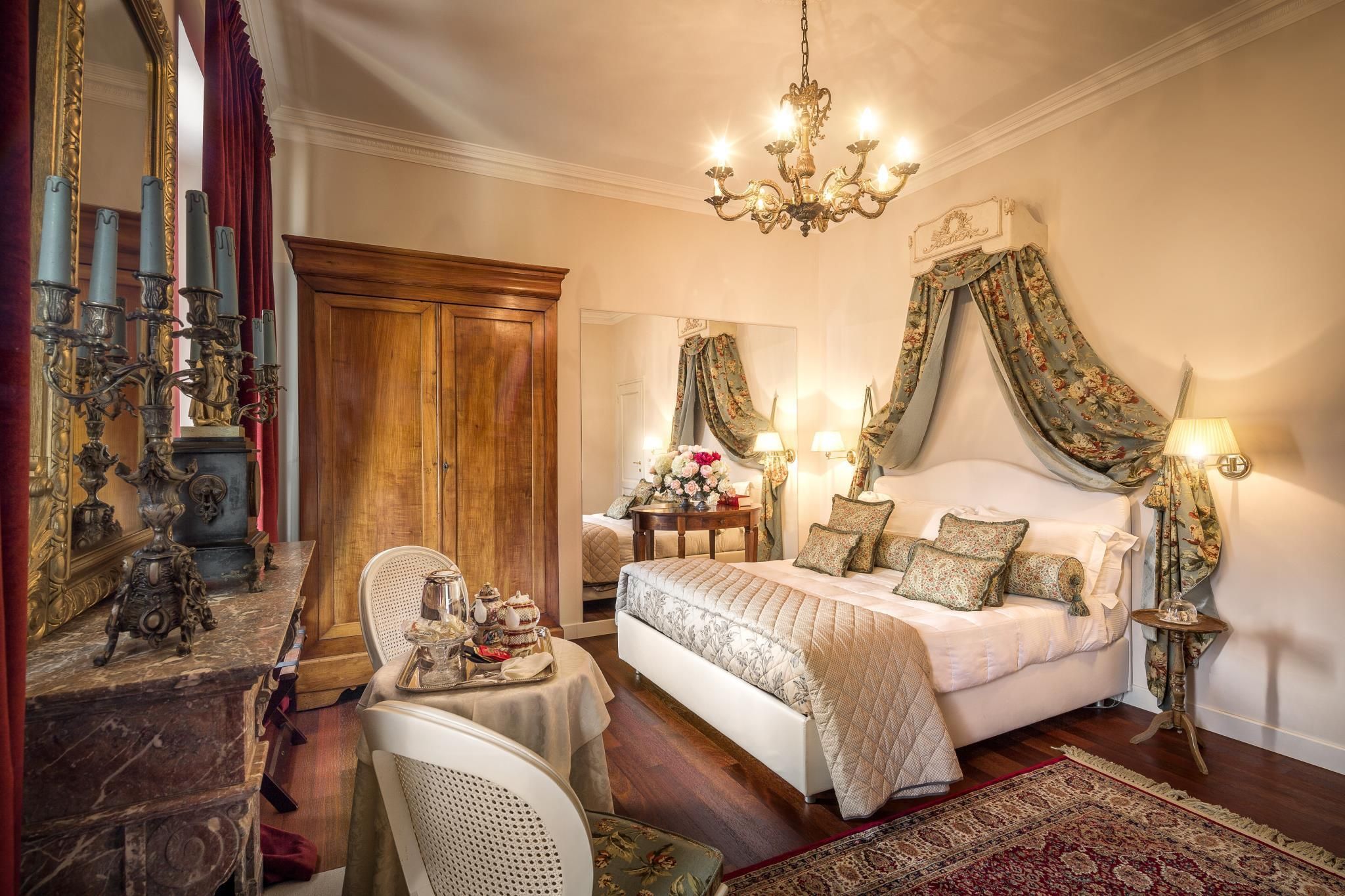 Duchessa Margherita Chateau & Hotel Romantic Suite 2
