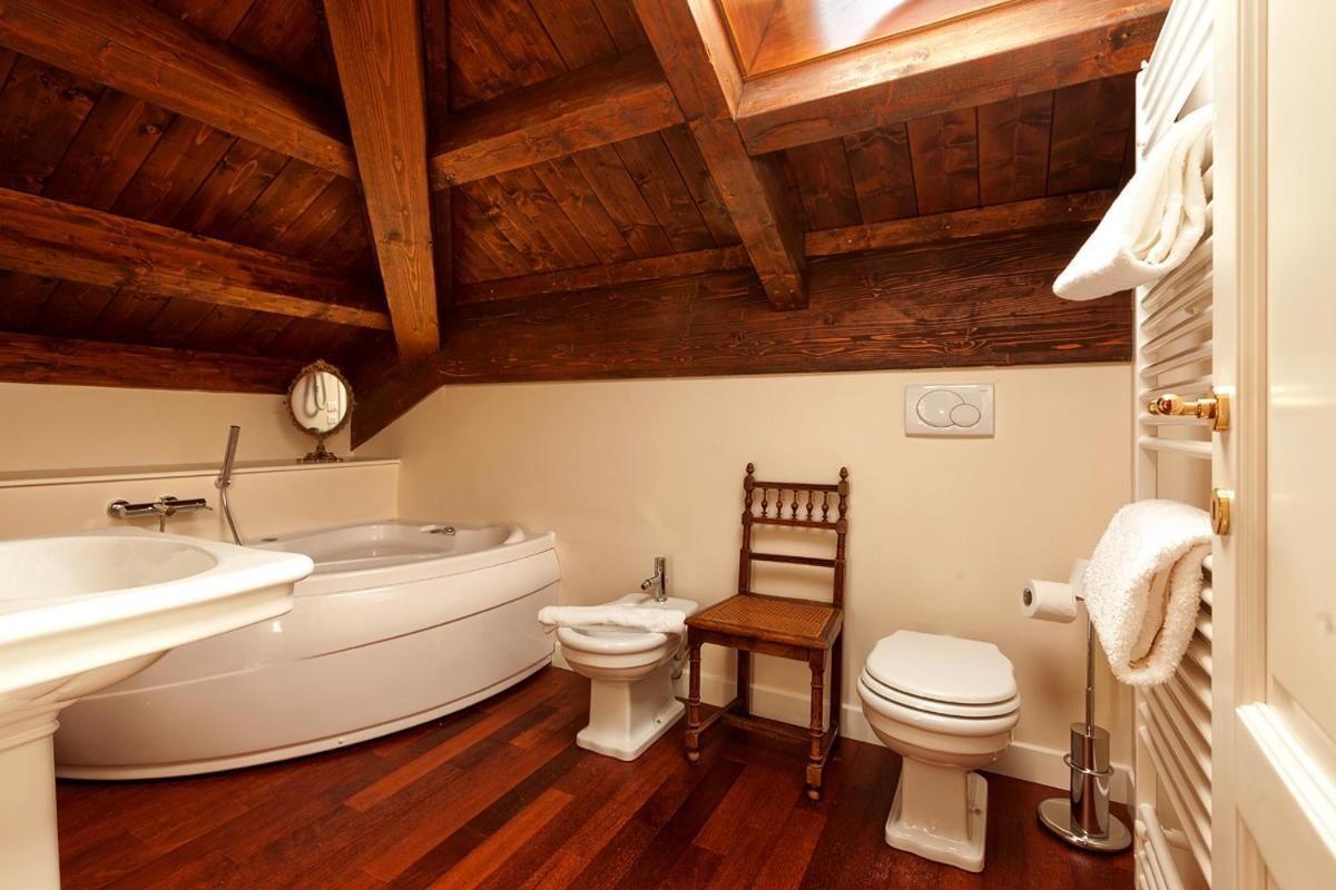 Double Room with Spa Bath