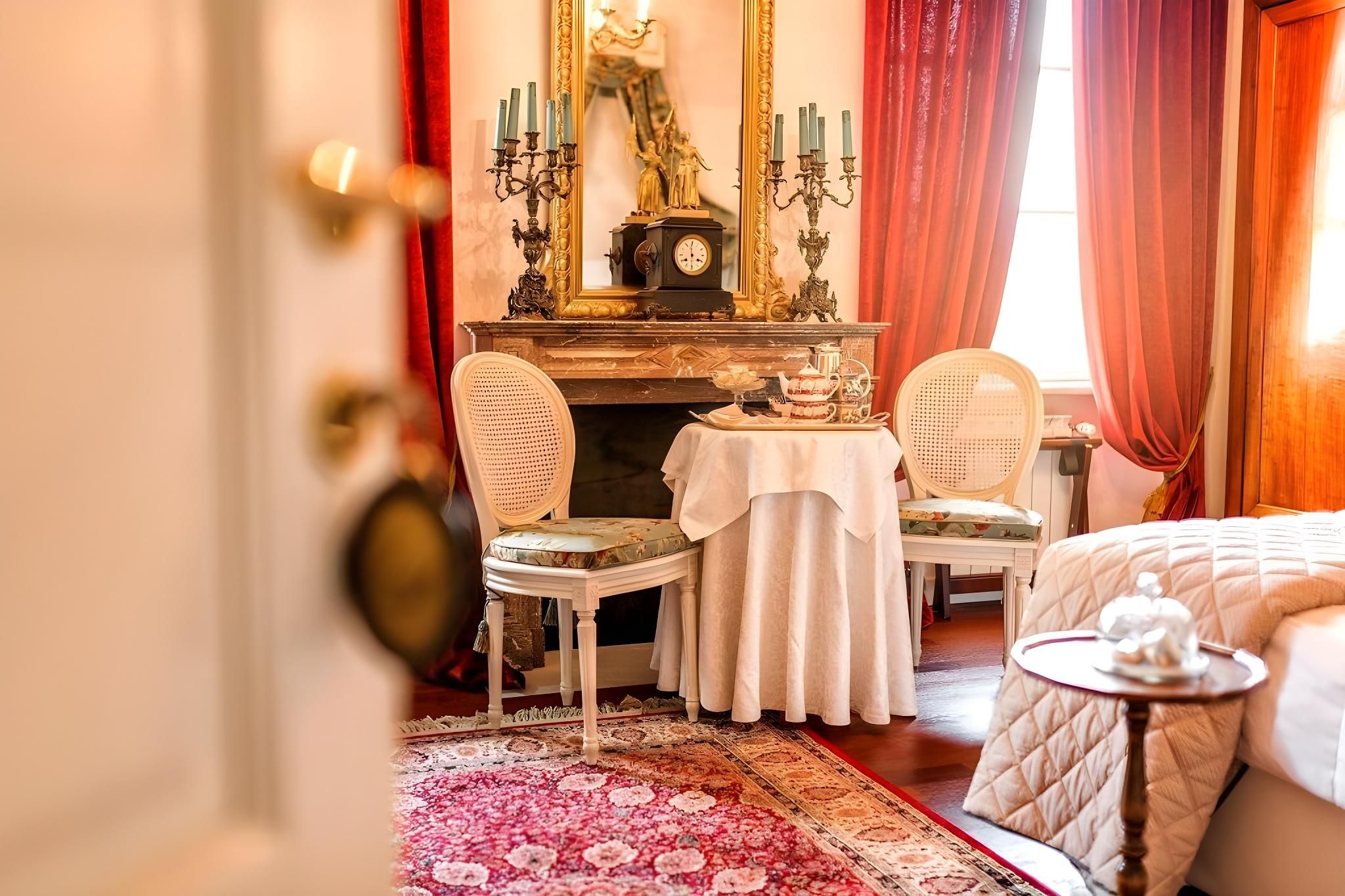 Duchessa Margherita Chateau & Hotel Romantic Suite 3