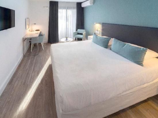Deluxe Double or Twin Room with Sea View