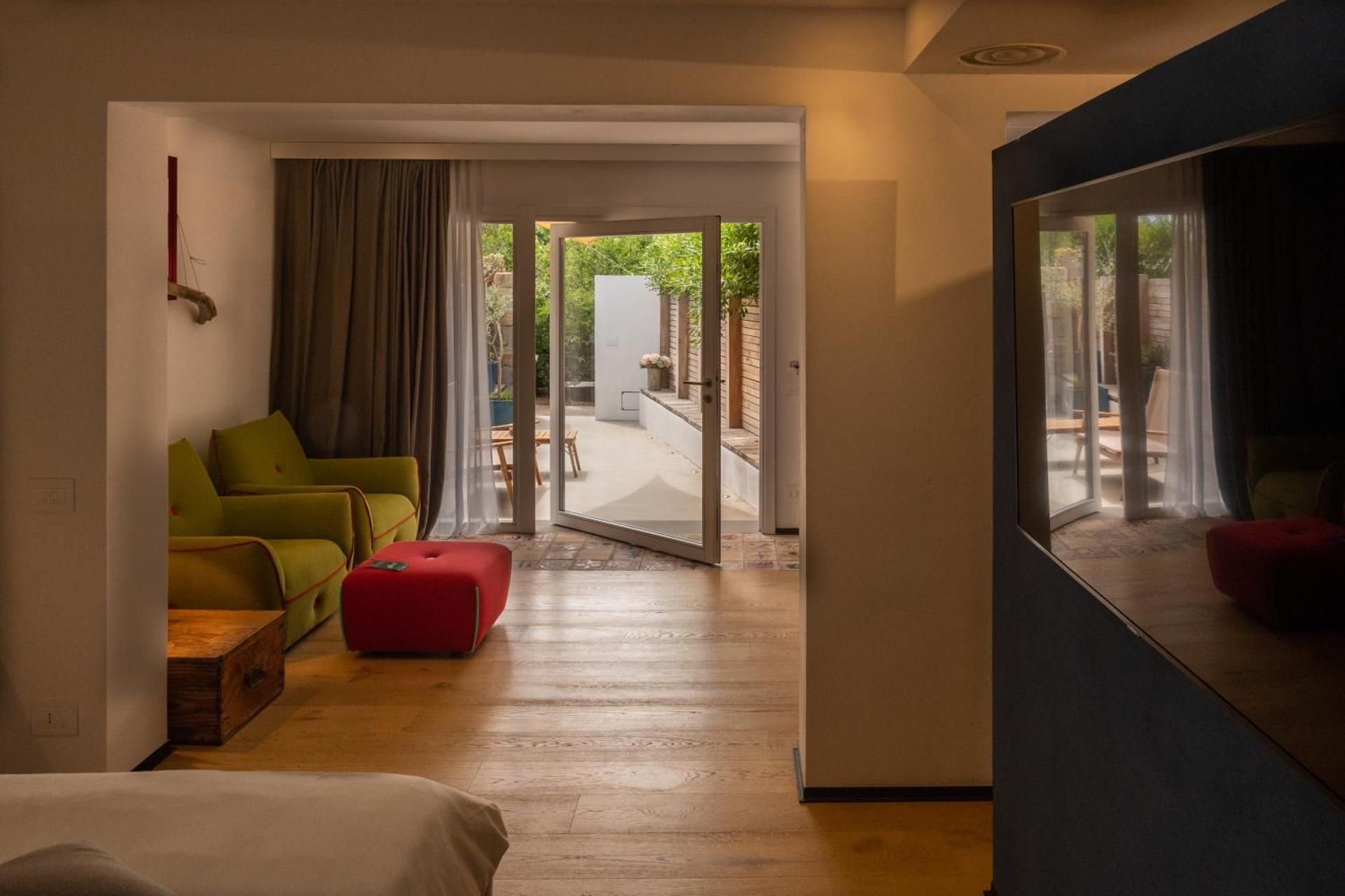 Superior Double Room (2 Adults + 1 Child)