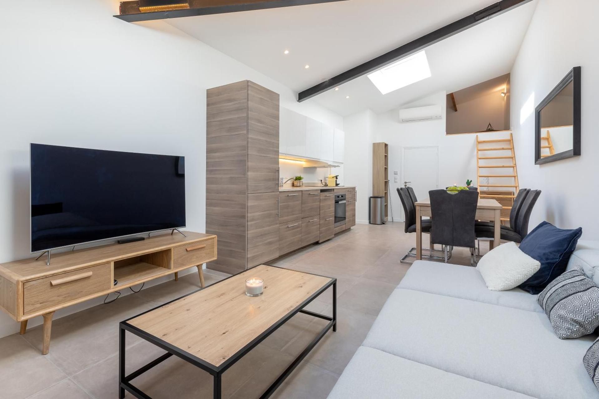 Residence Meynadier - apartments - New - AC - Wifi - Close Beach and Palais - LRA Cannes LERINS -Two-Bedroom Apartment and One-bedroom in mezzanine 2