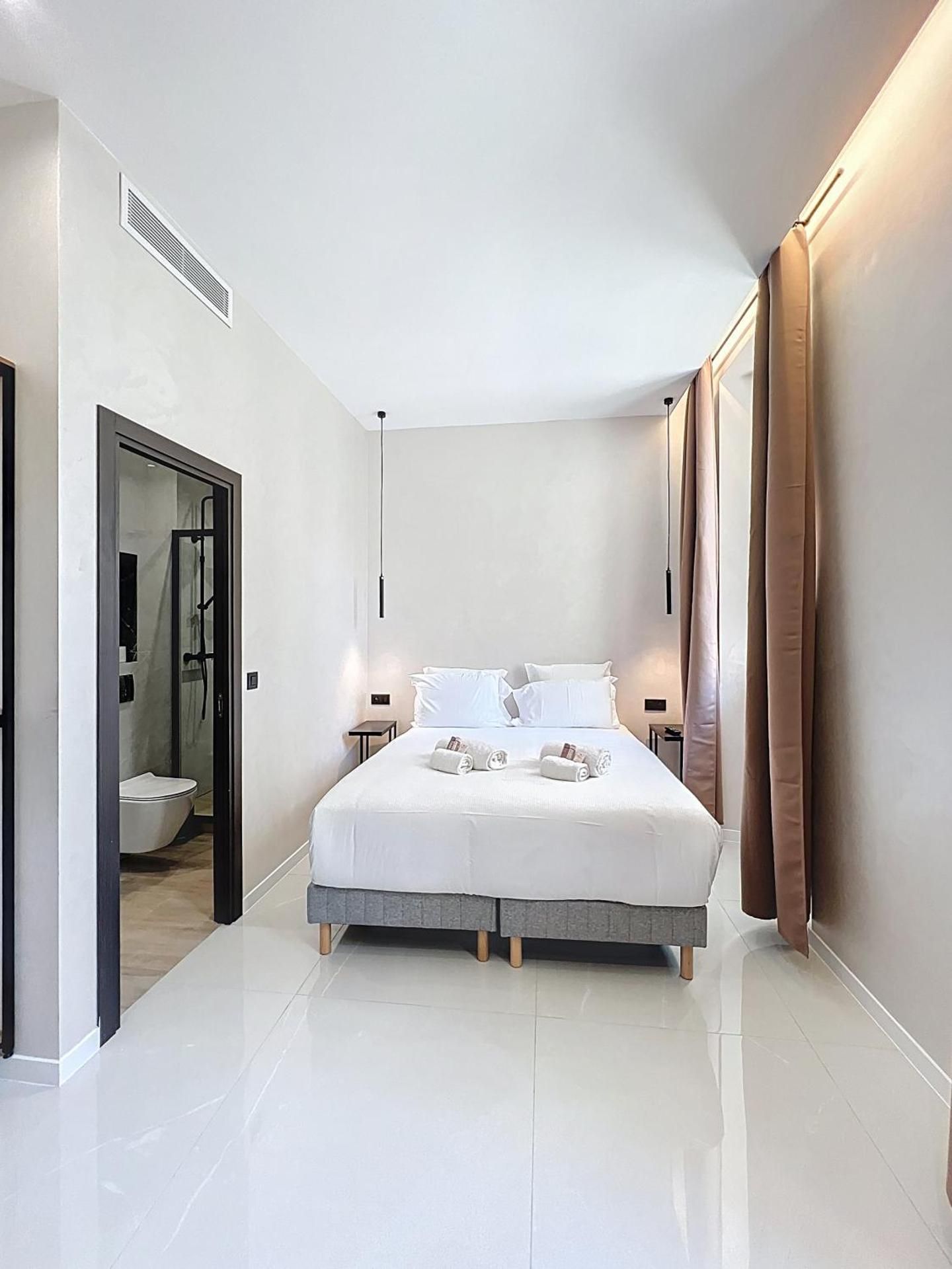 VERA - Two-Bedroom Deluxe Apartment