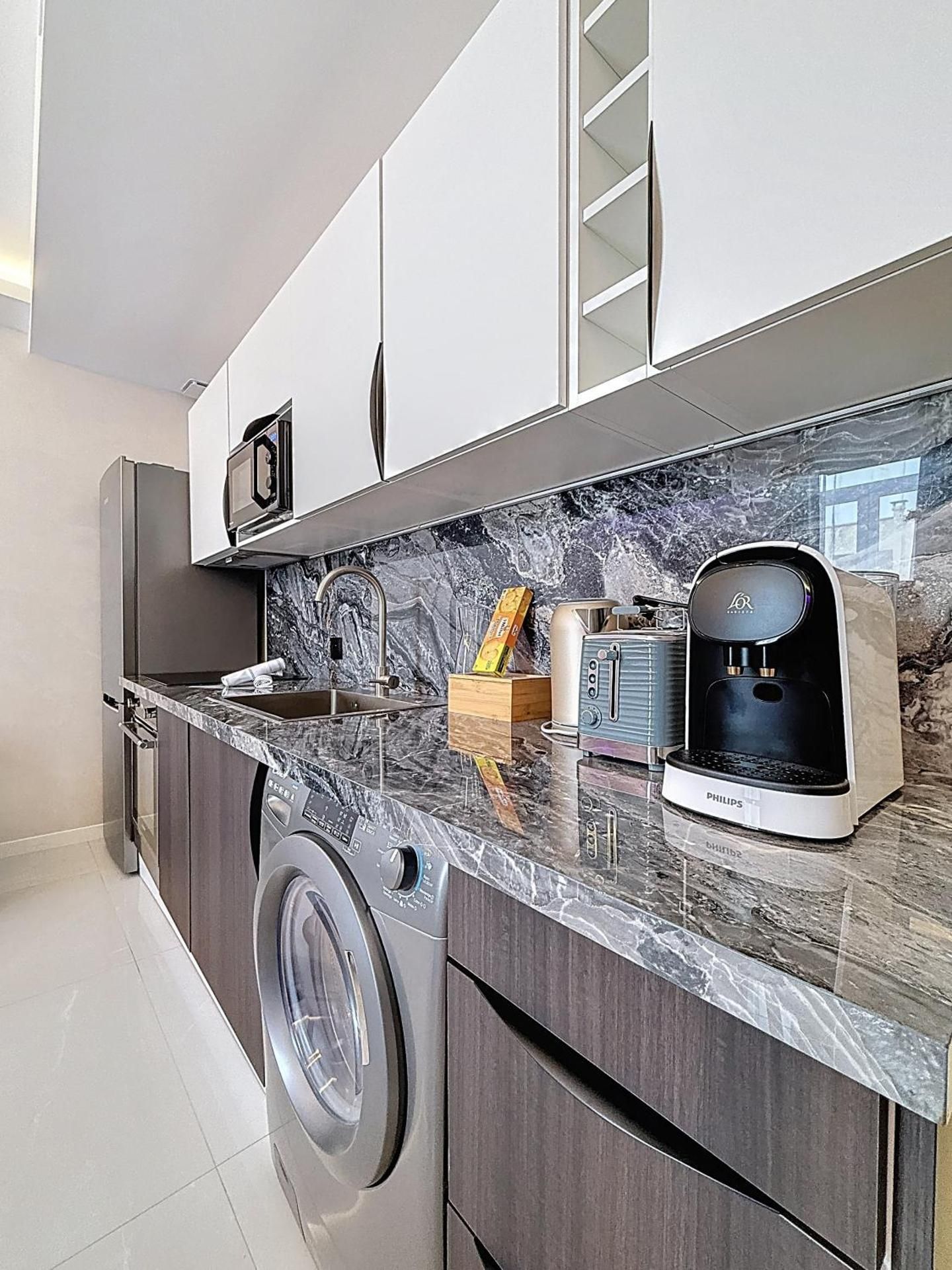 Luxury Apartment - Central Cannes, near Beach & Palais - LRACANNES LILA - Two-Bedroom Deluxe Apartment with Balcony