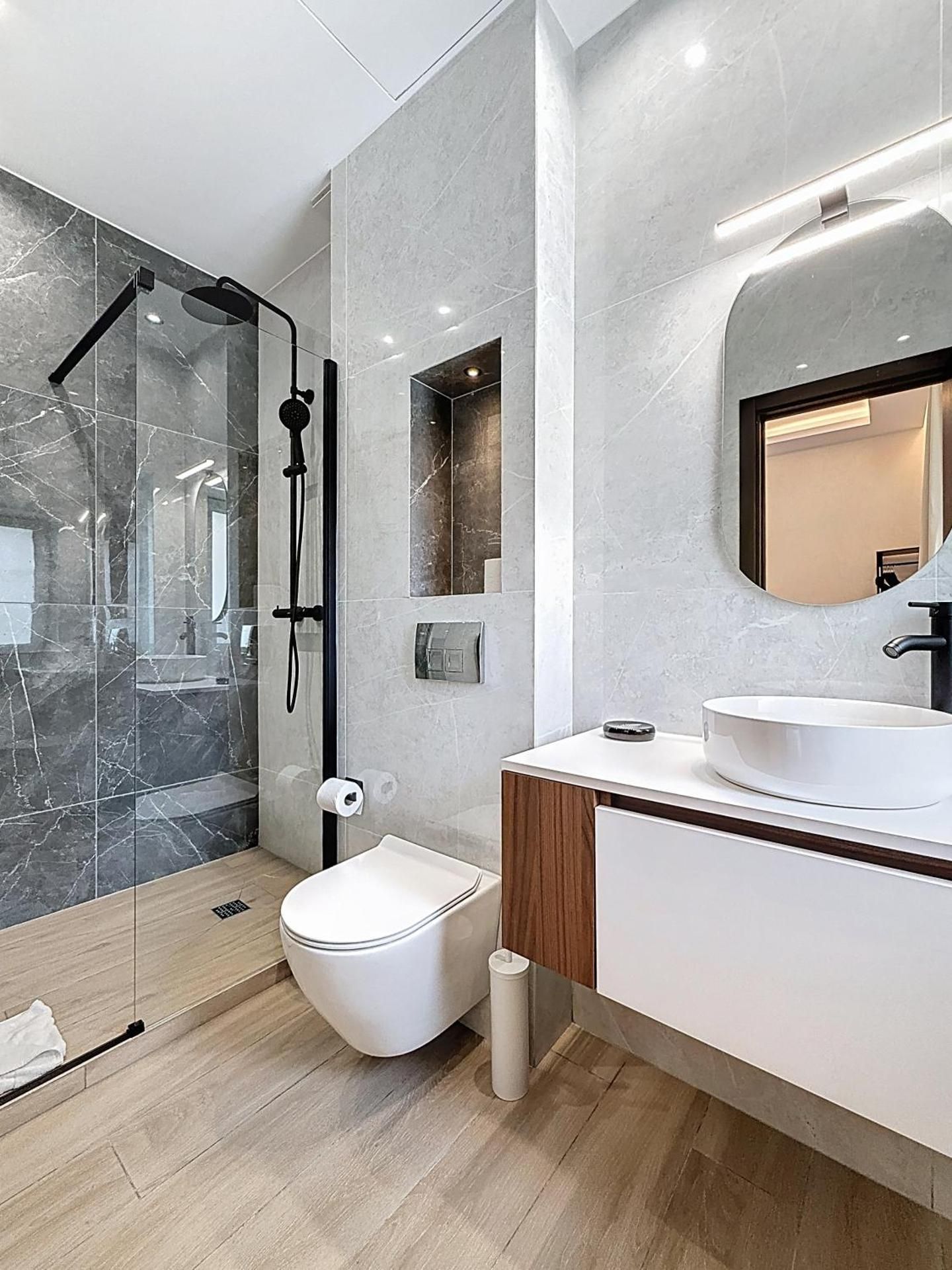 Luxury Apartment - Central Cannes, near Beach & Palais - LRACANNES JASMIN  - Two-Bedroom Deluxe Apartment with Balcony 3