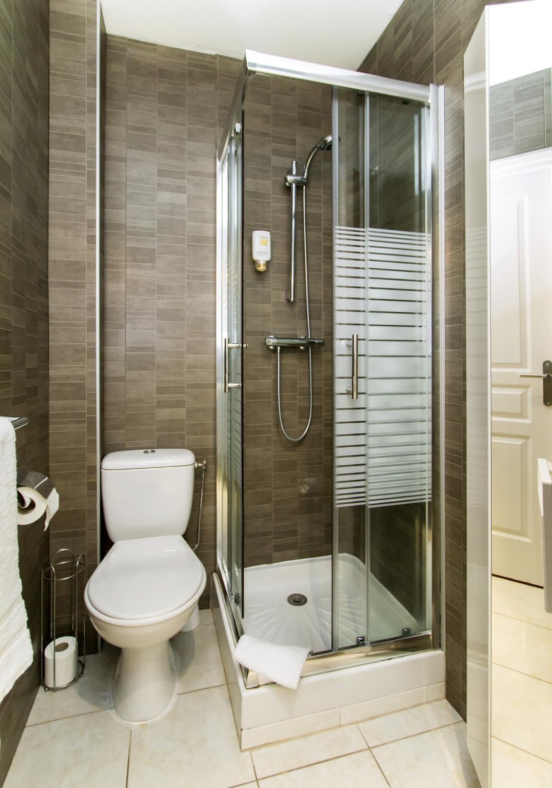 Florella Marceau Residence 1 Bedroom Apartment (4 Adults) 2