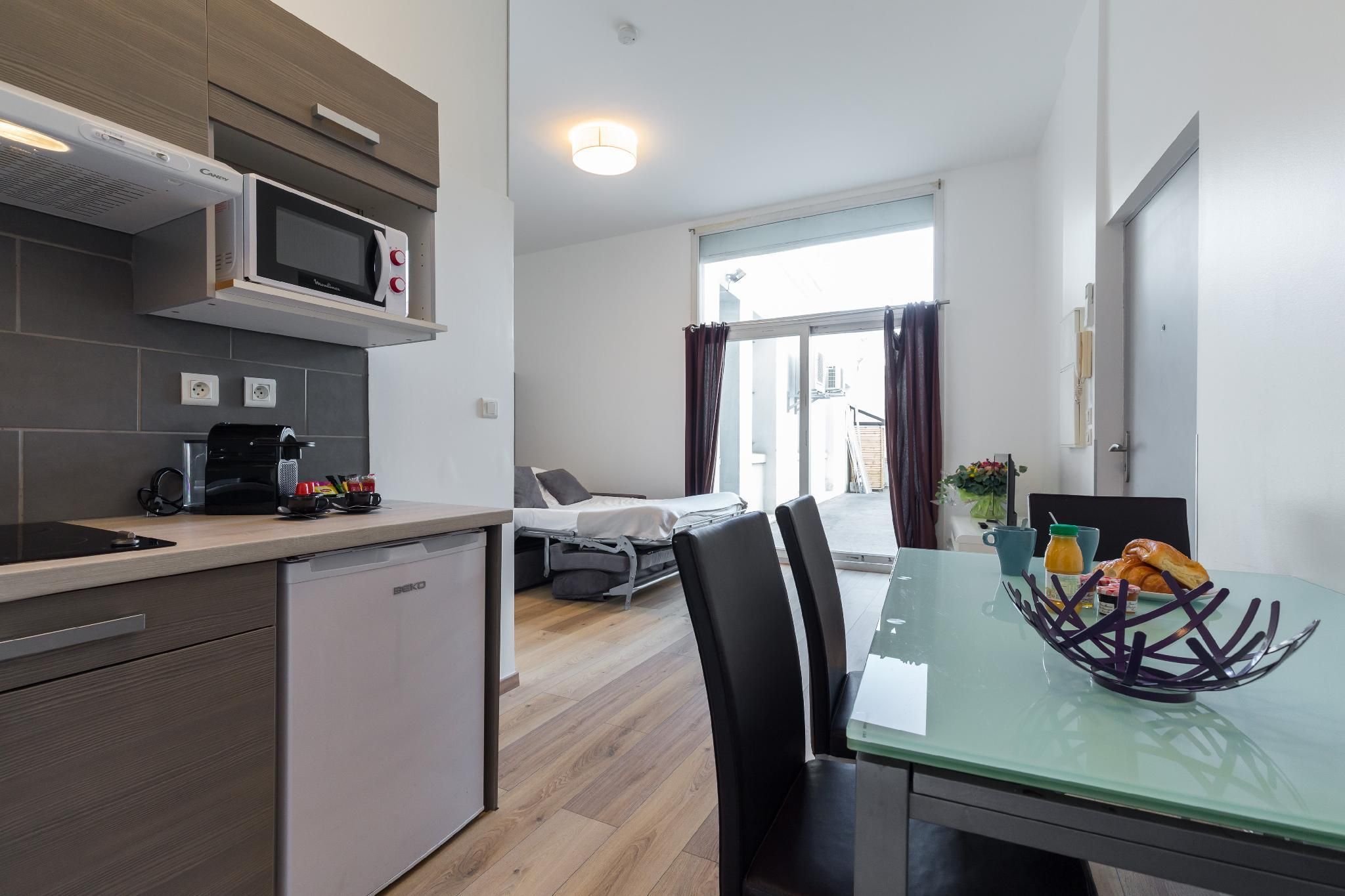 Florella Marceau Residence 2 Bedroom Apartment 3