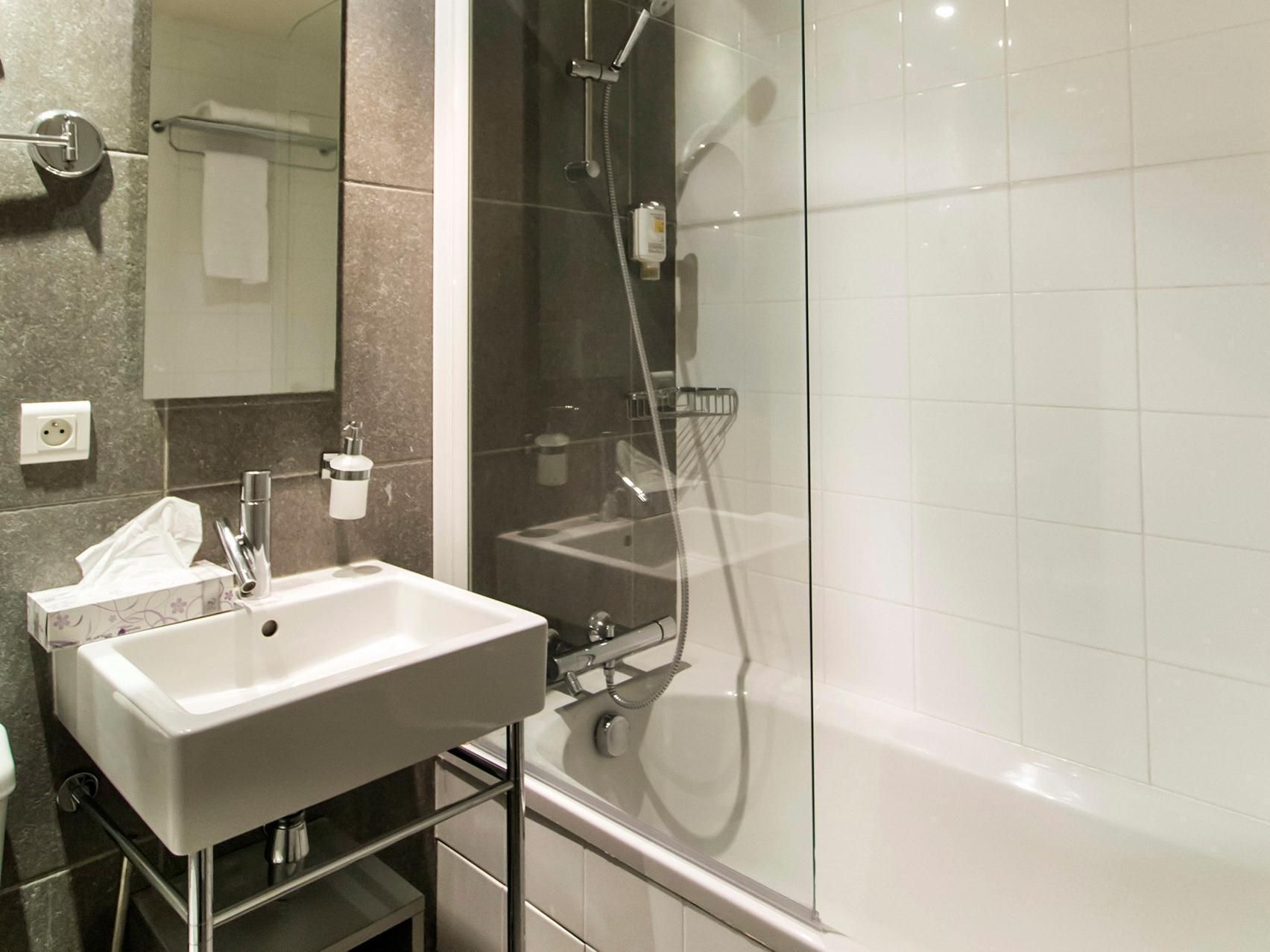 Florella Croisette Residence Standard One-Bedroom Apartment (4 Adults)