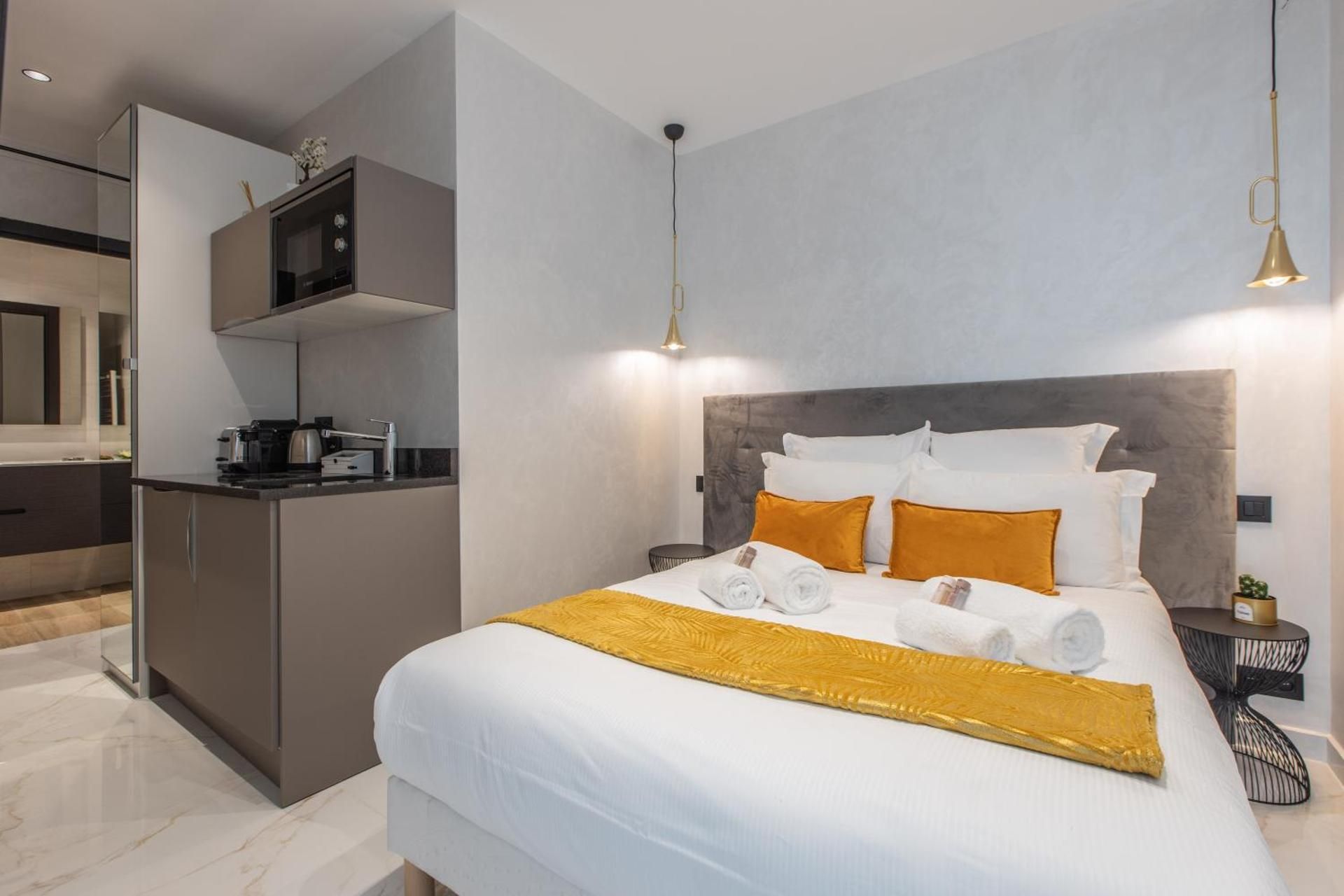 AGATE Studio Apartment