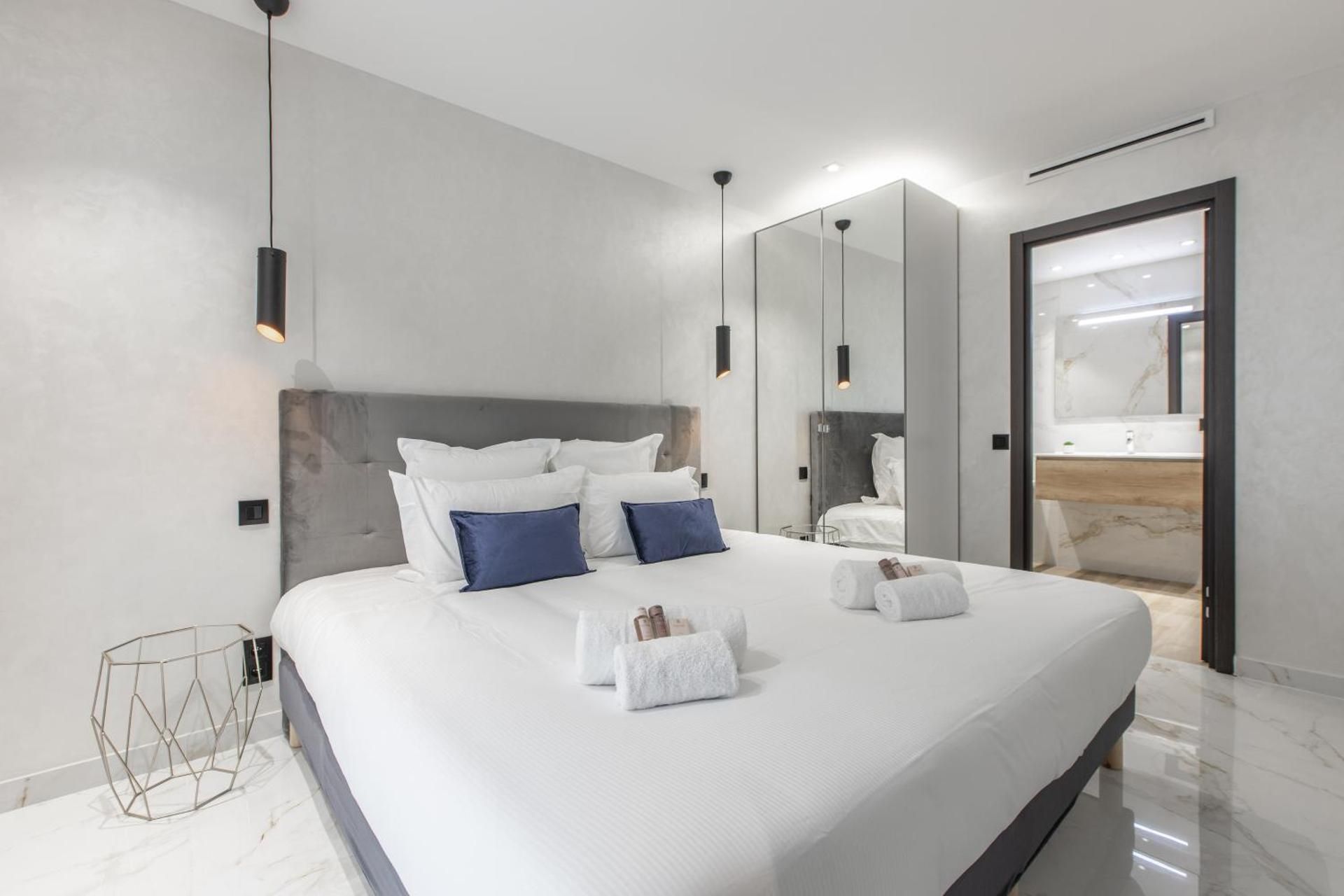 EMERAUDE Three-Bedroom Apartment