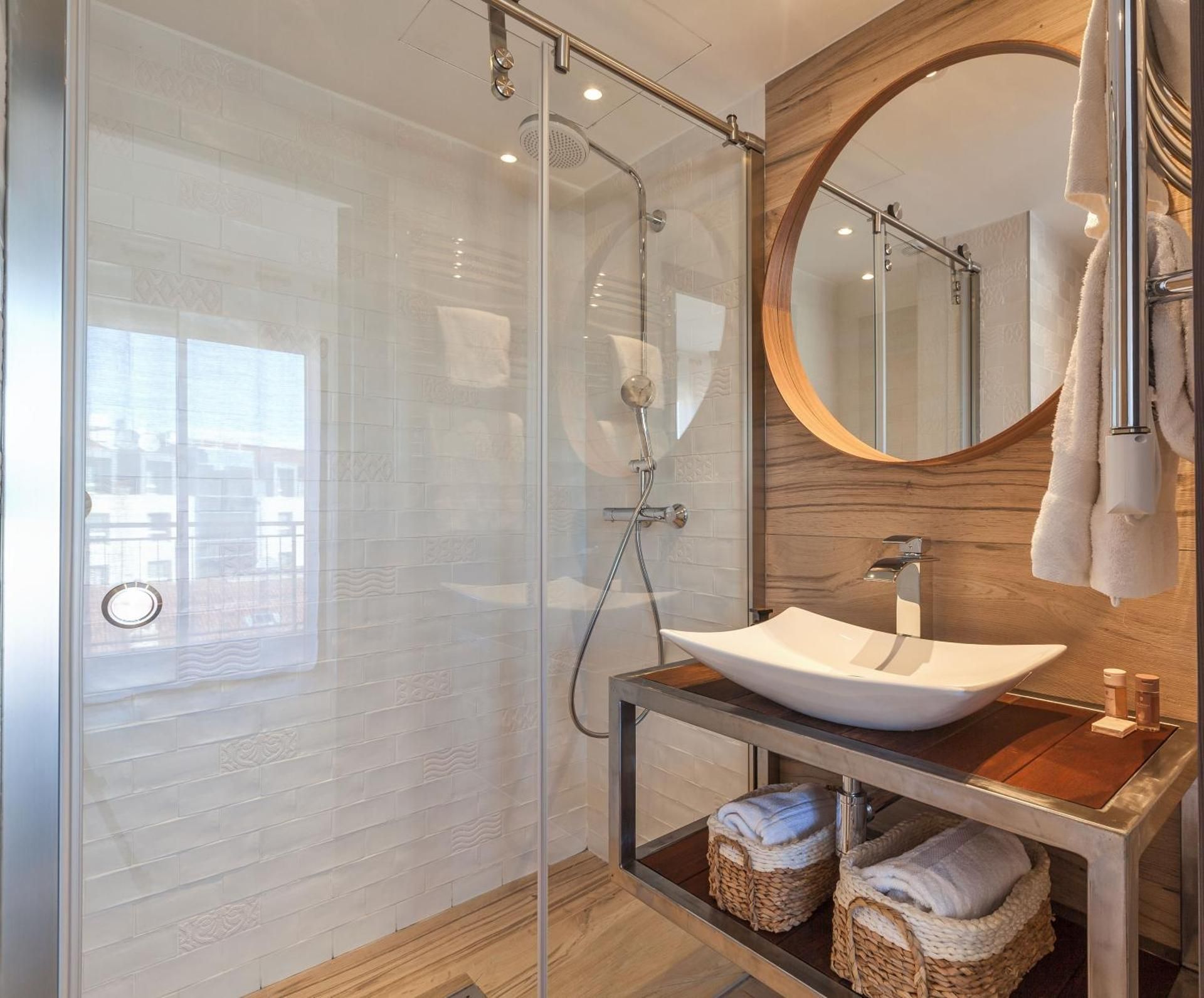 Residence Provencal - Luxurious - 300m Palais - LRA CANNES INDUS - Apartment with Sea View, Terrace and Spa Bath 2