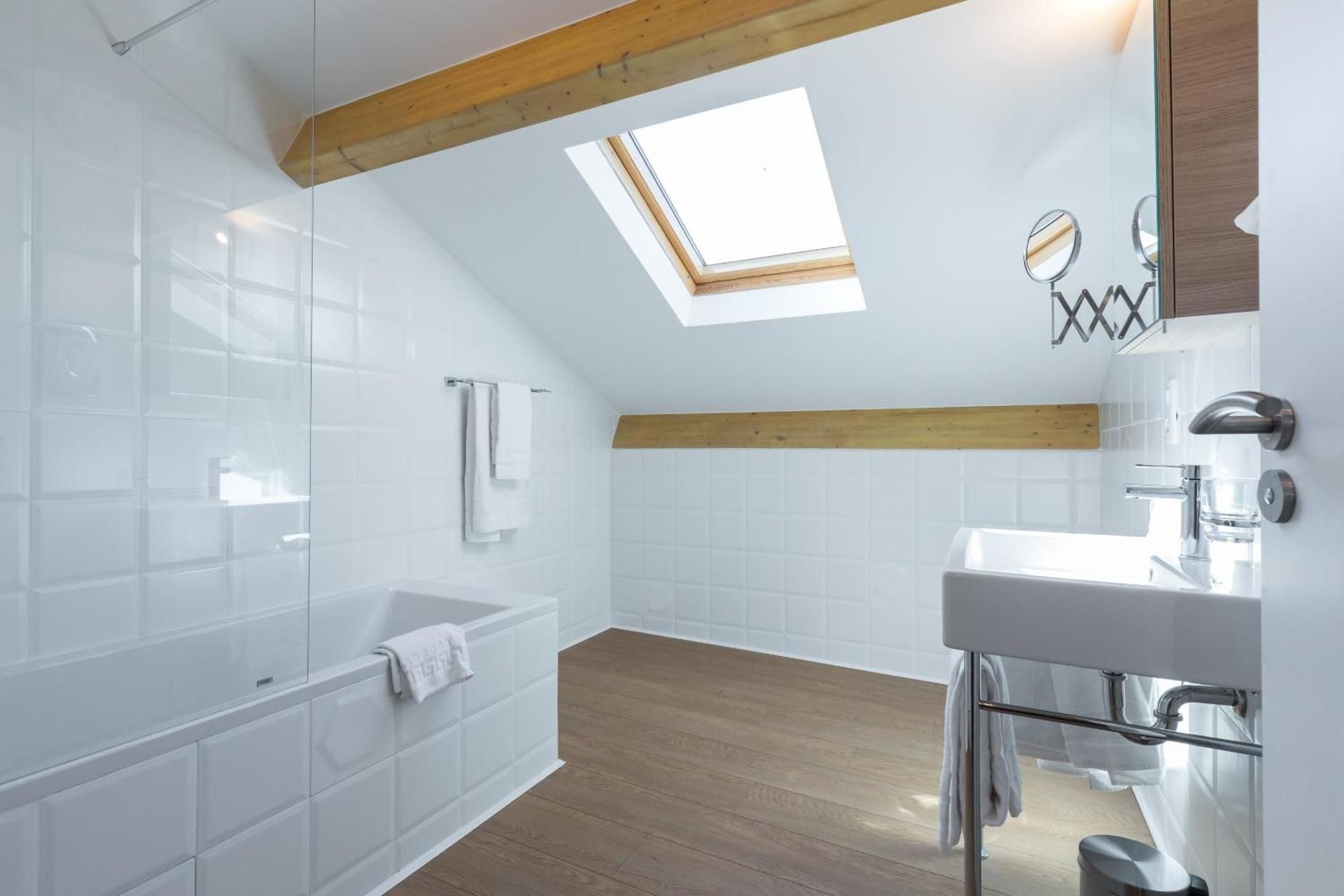 One-Bedroom Apartment - Attic