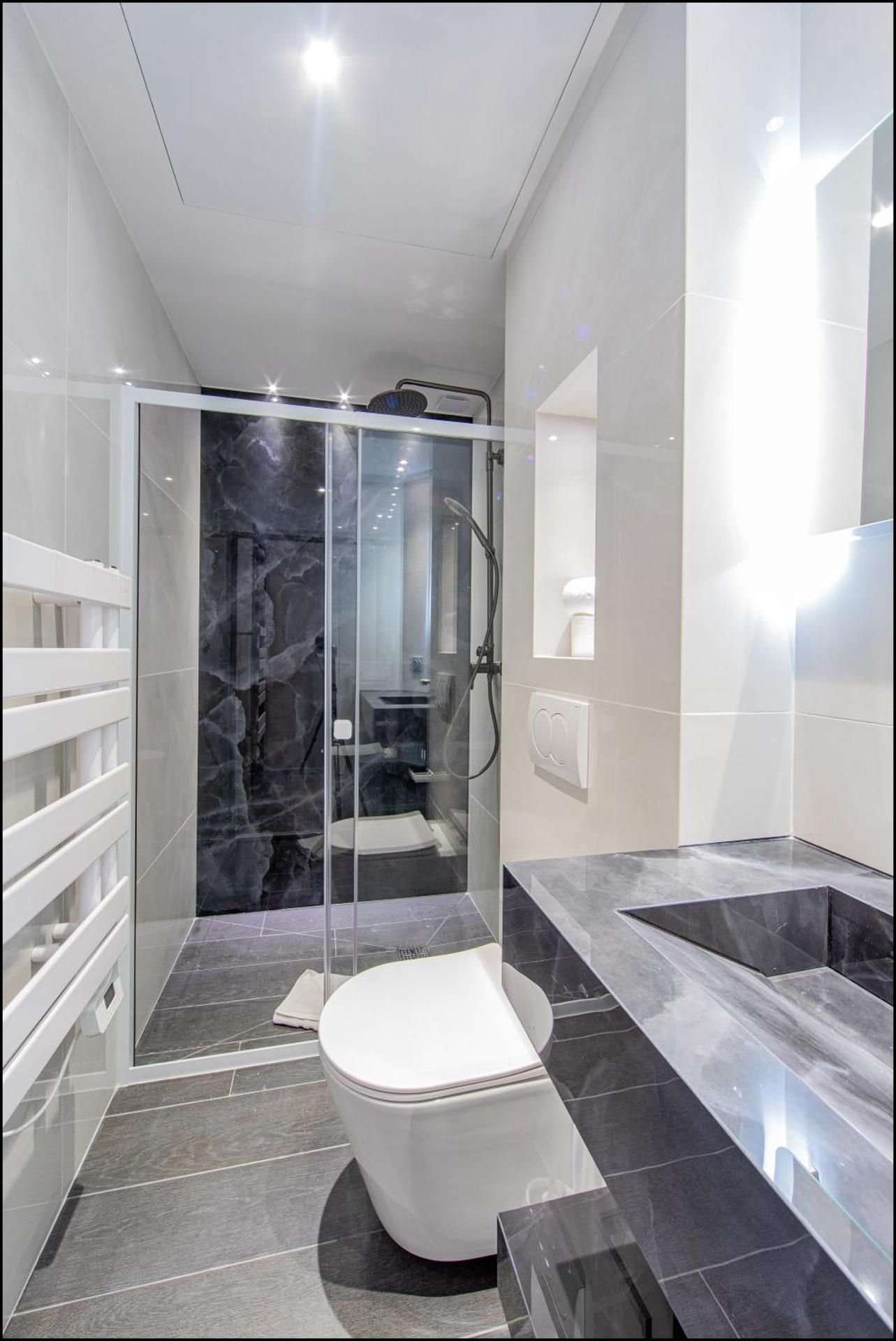 ZETA -  Four-Bedroom Suite 