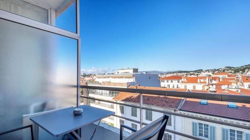 City view Studio with Terrace 7