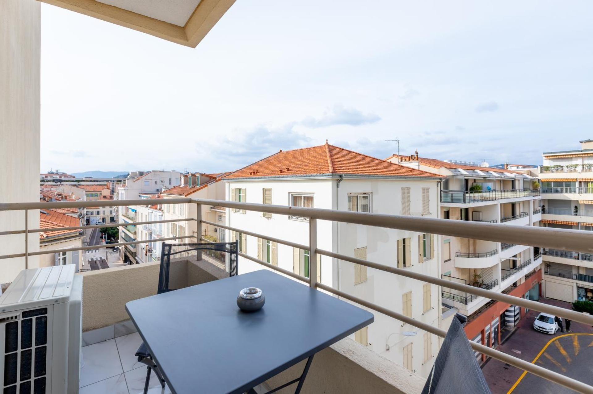 City view Studio with Terrace 8