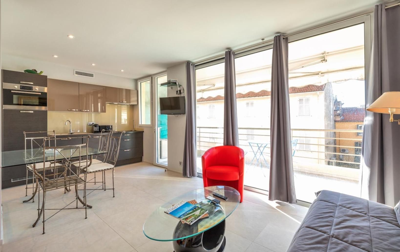City View 1 bedroom Apartment with Terrace 1