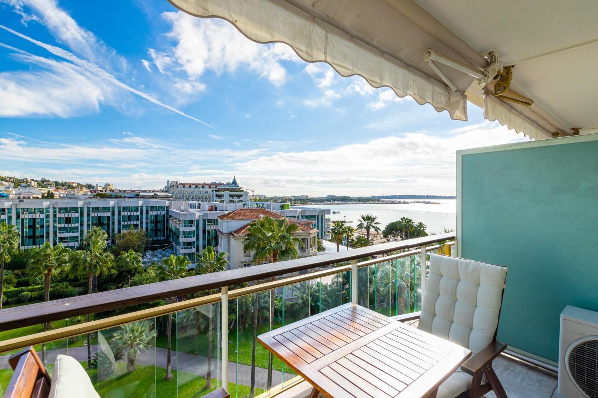 Sea view Studio with Terrace 4