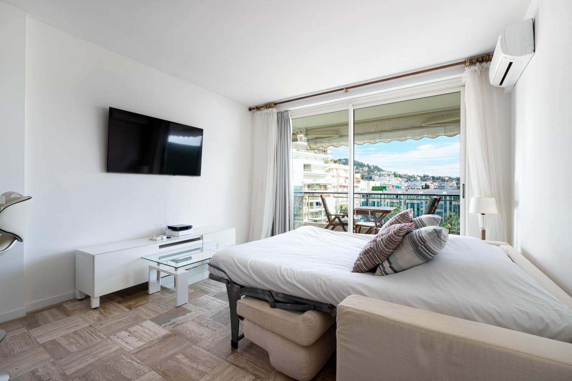 Sea view Studio with Terrace 4