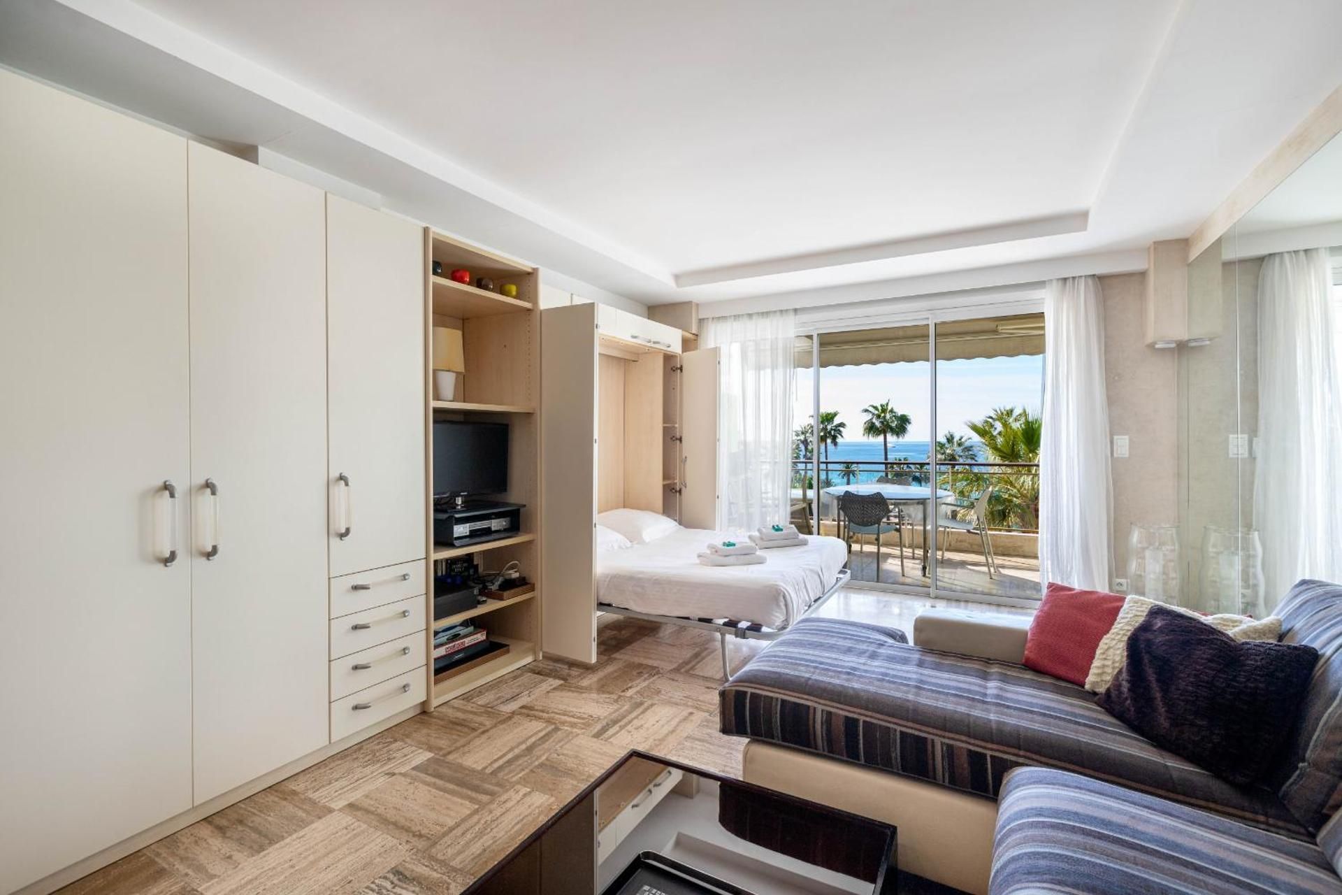 Studio with ocean view