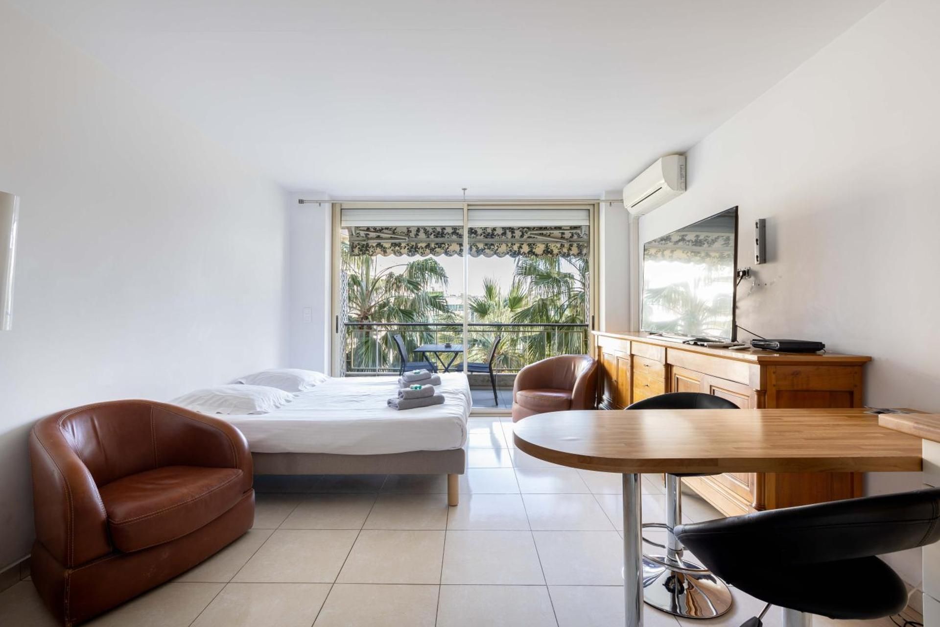 Sea view Studio with Terrace 2