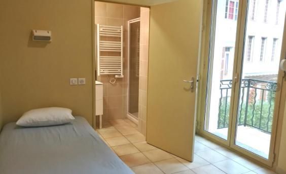 Standard Single Room with Shower