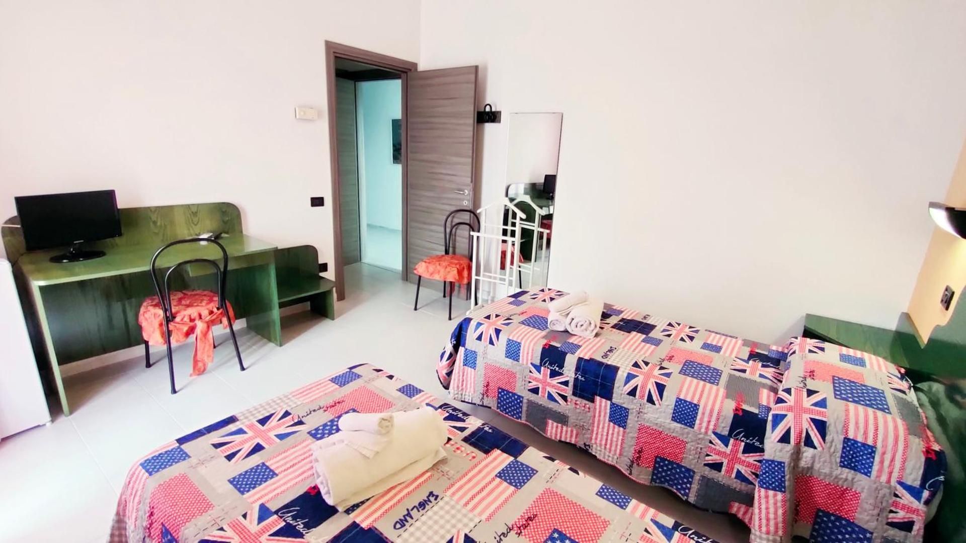 Twin Room with Private Bathroom