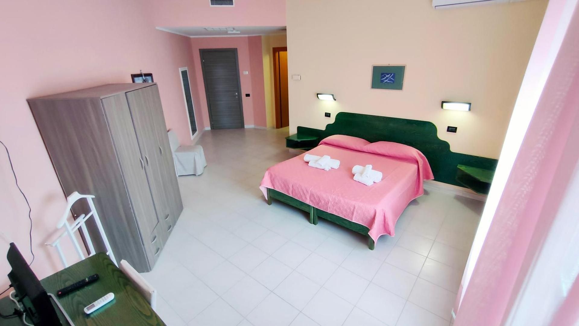 Triple Room with Private Bathroom