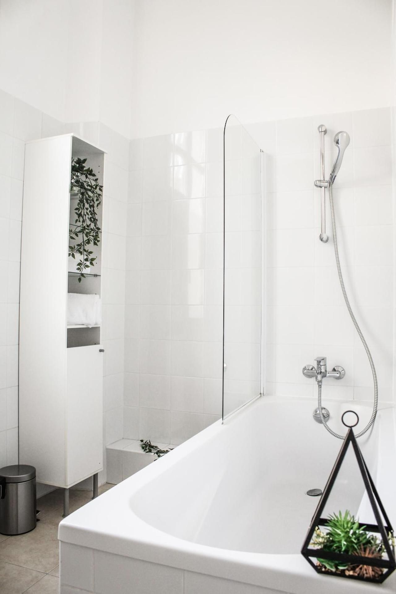 VOLTAIRE - Two-Bedroom Apartment