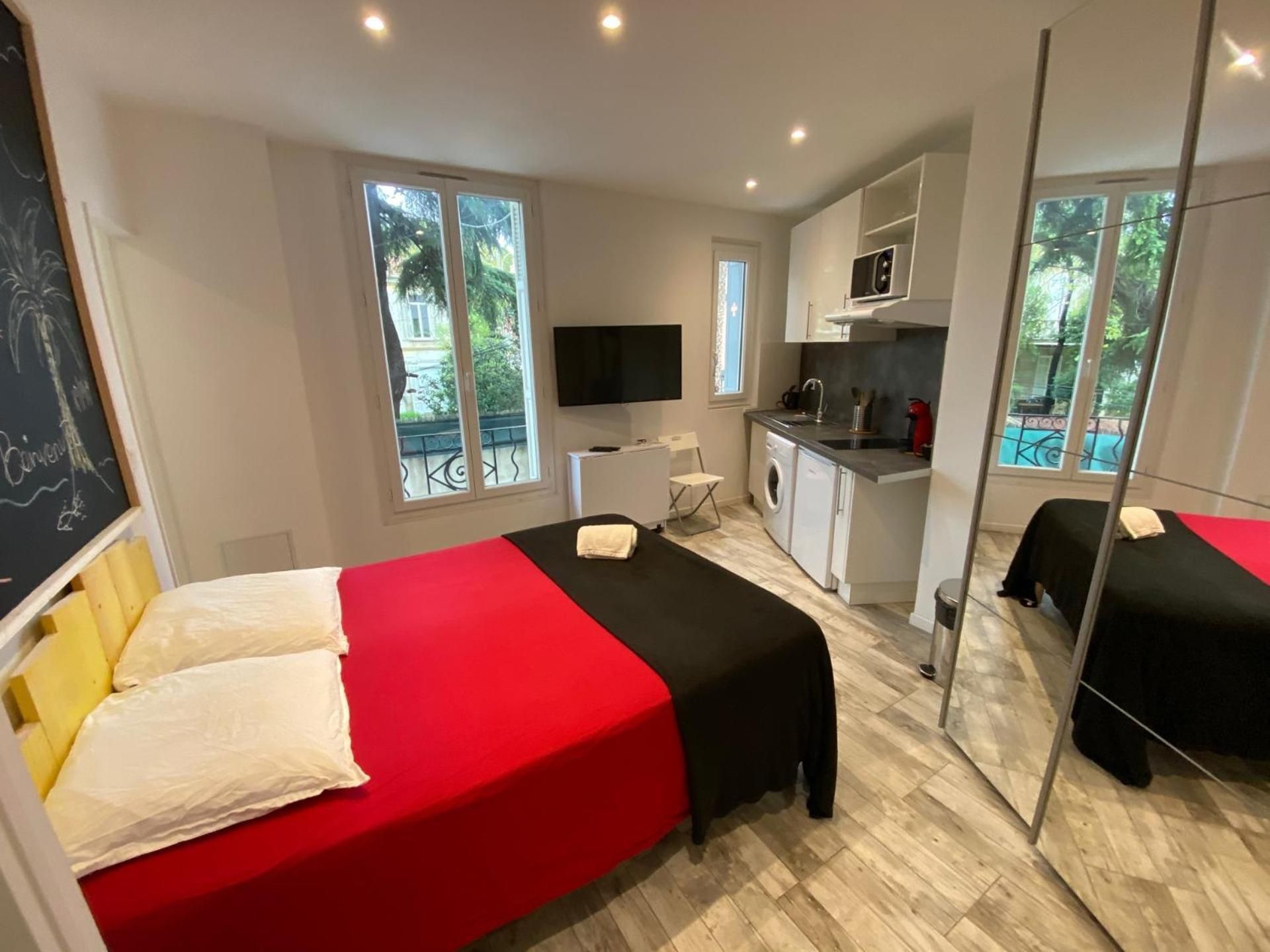 Atelier & Galerie Studio Apartment 2