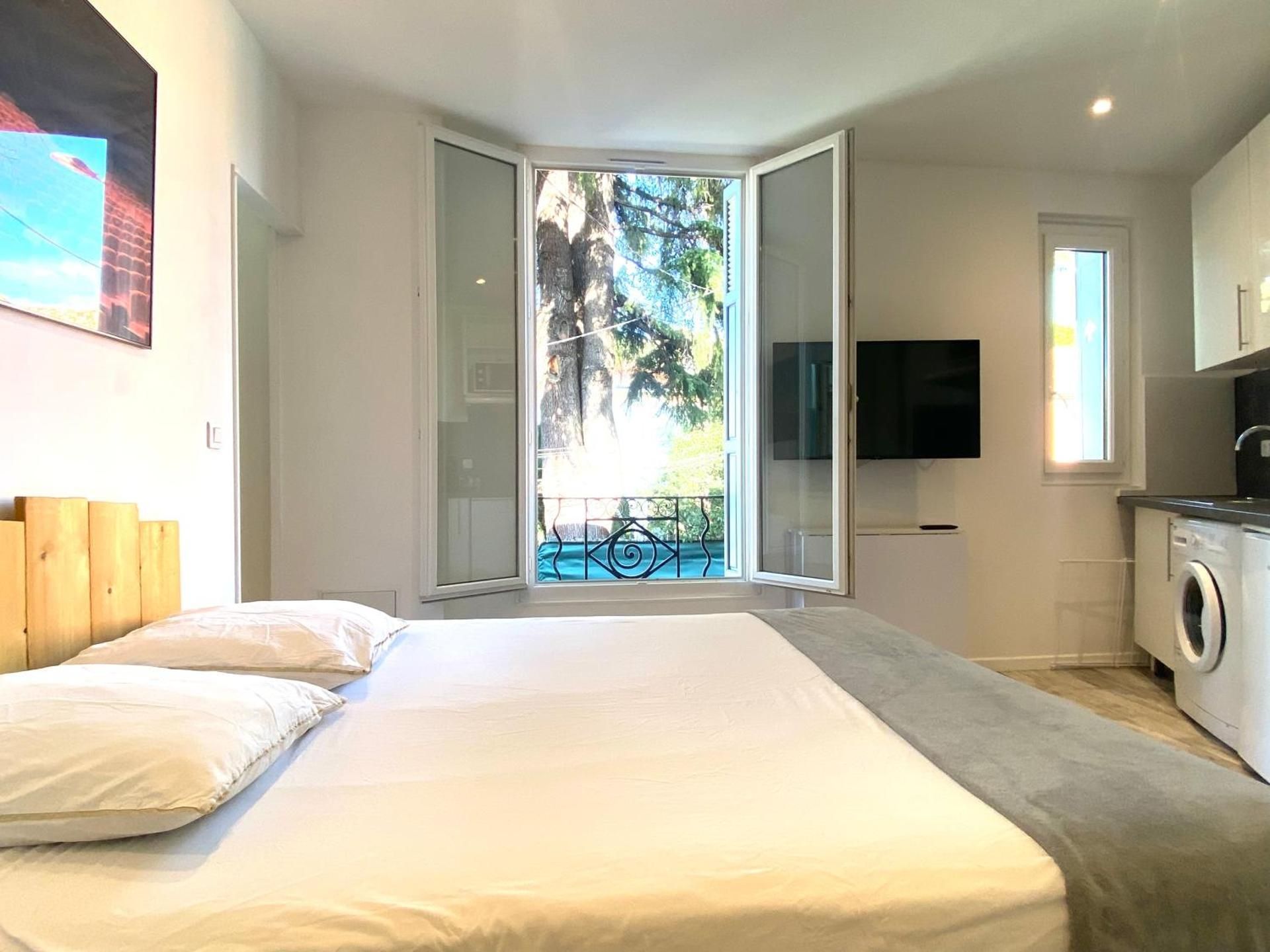 Atelier & Galerie Studio Apartment