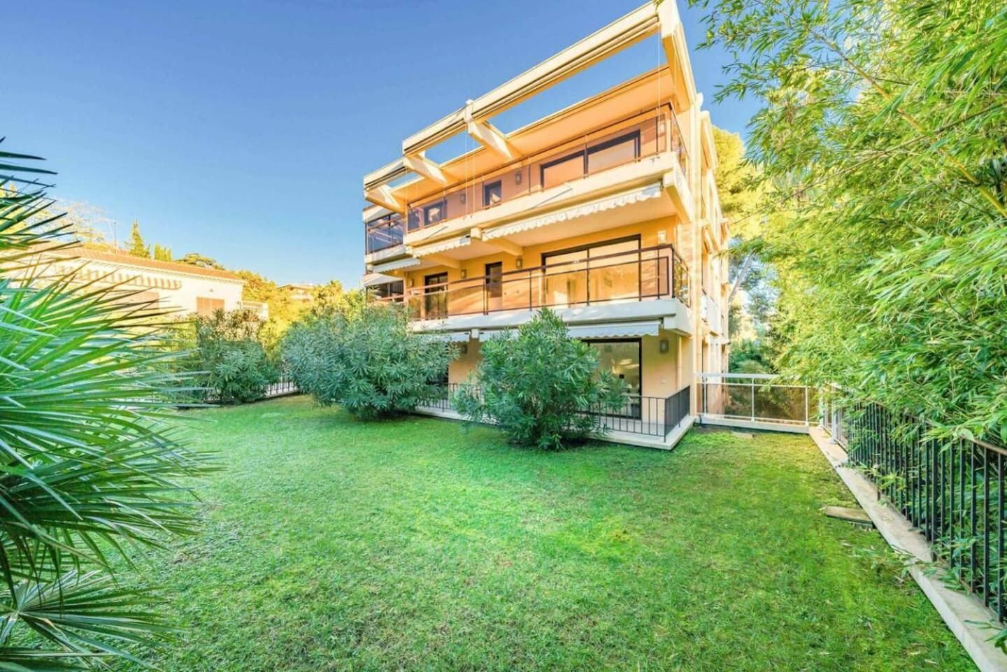 Mi Casa Tu Casa - PG