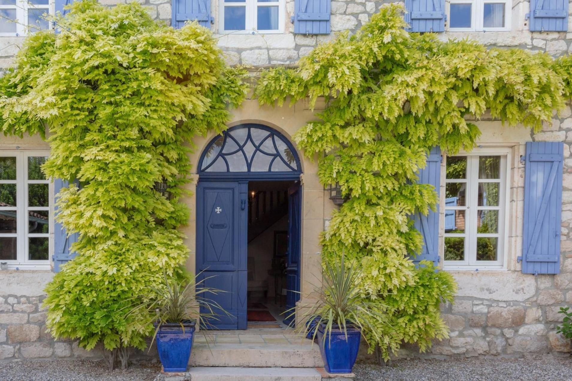 MAISON BEAUMONT