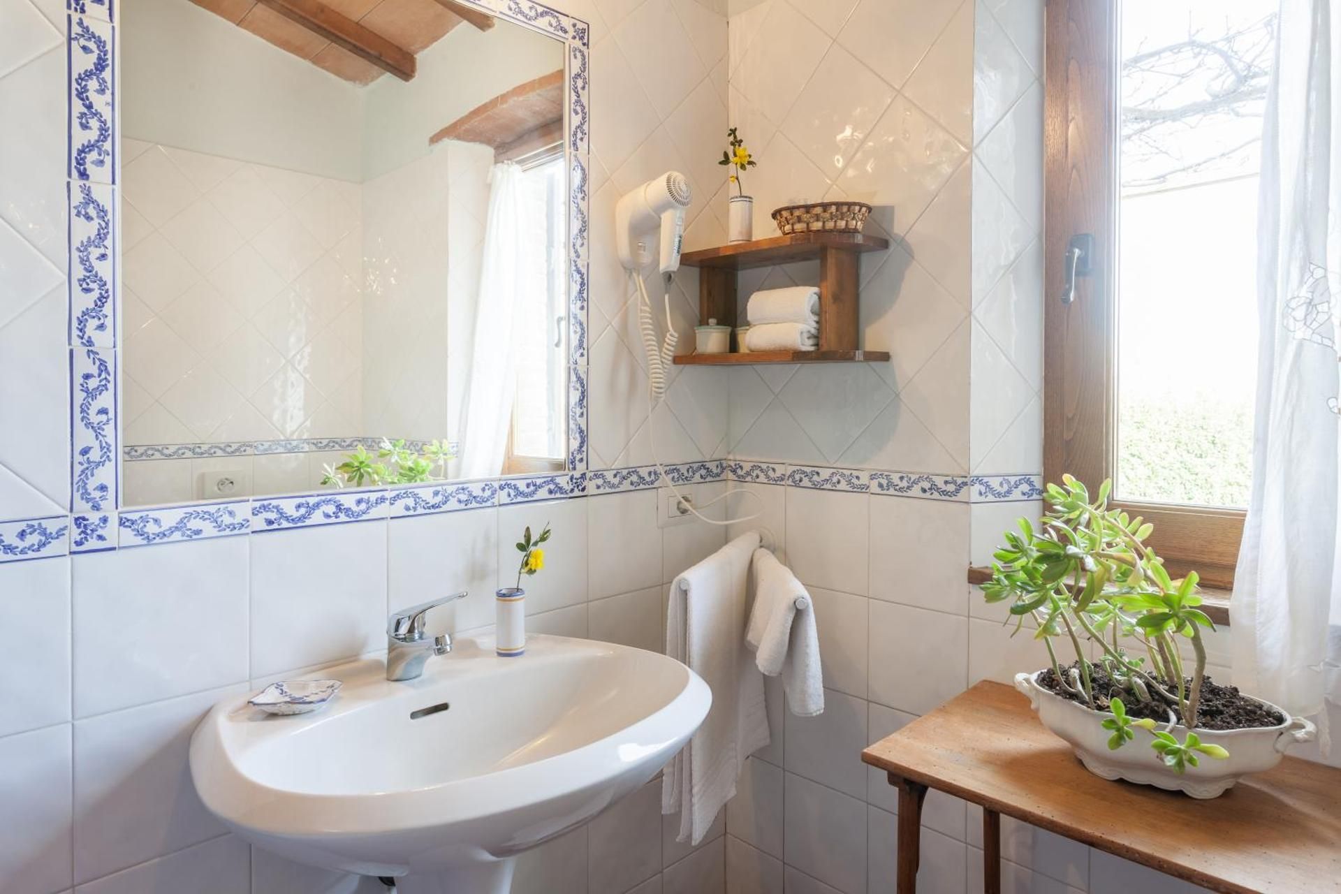 Classic Double Room with Garden View
