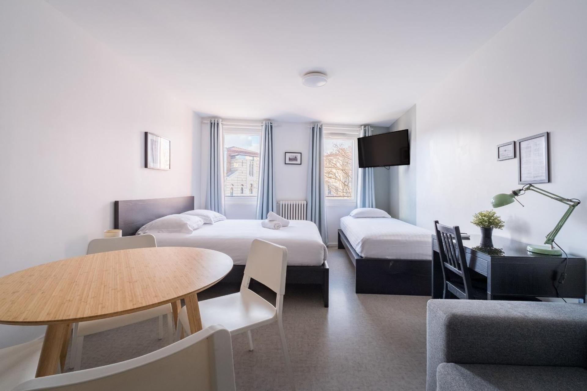 Triple Room with Private Bathroom