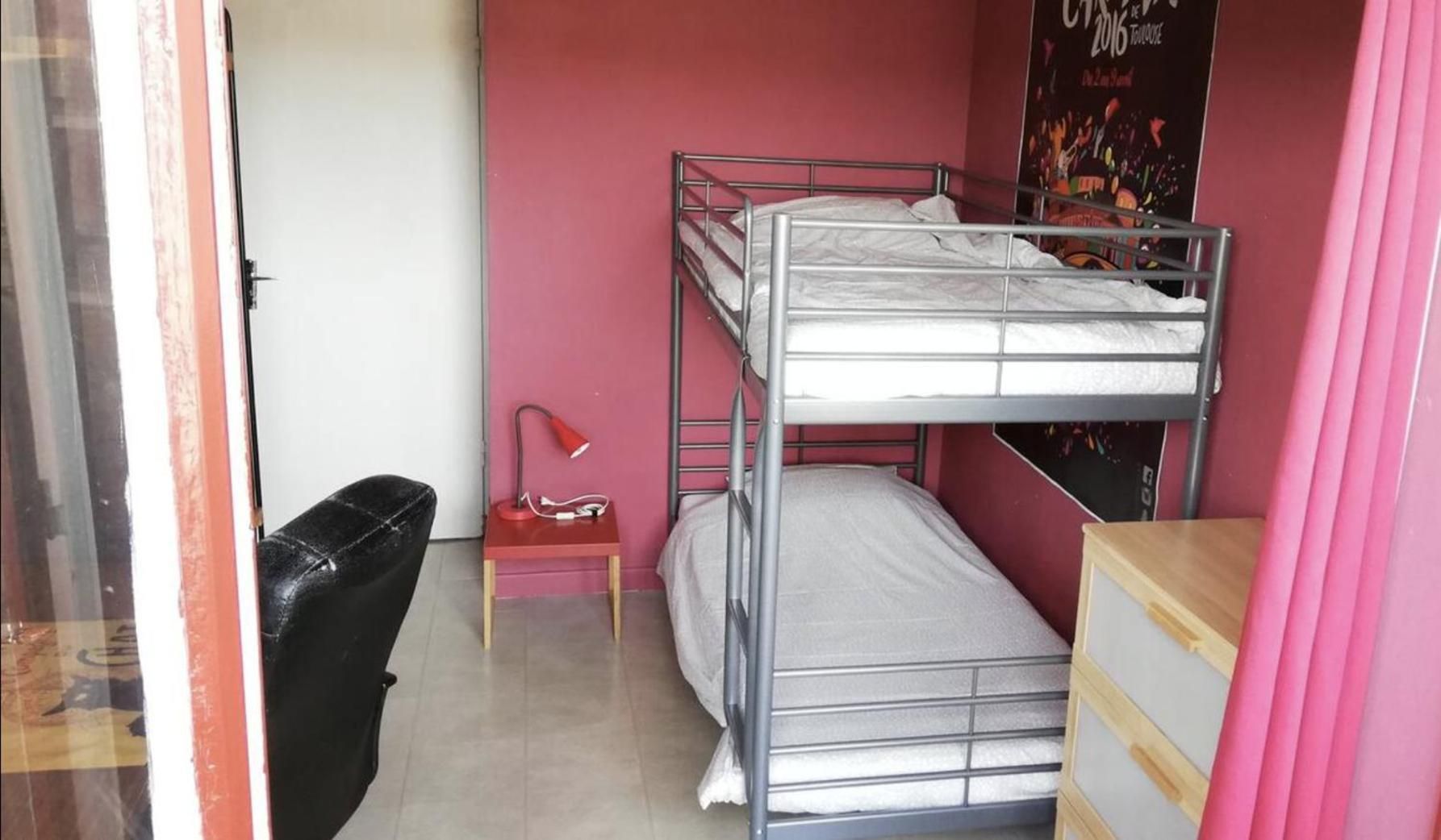 Twin Room with View