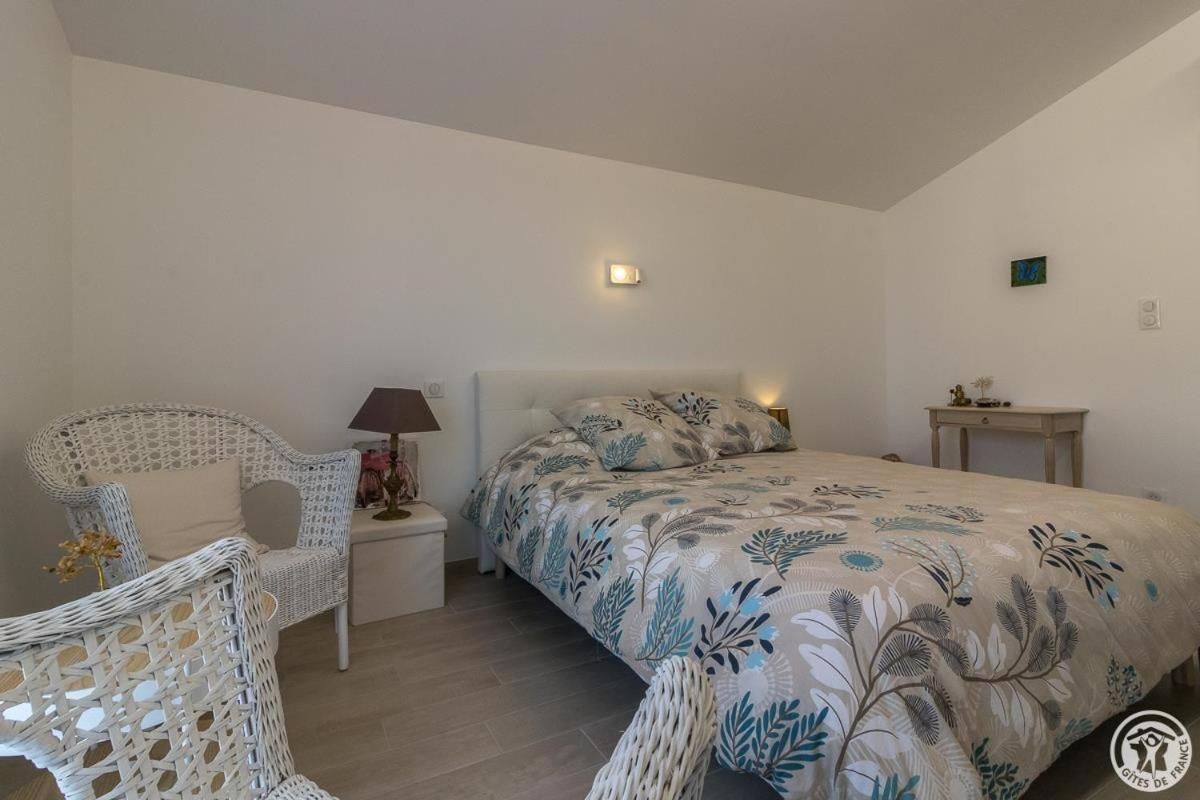 Double Room with Private Bathroom 1